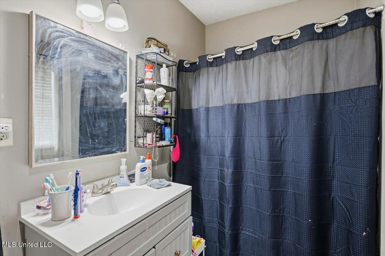 389 Moss Road Property Photo 26