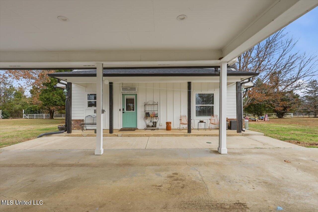 389 Moss Road Property Photo 34