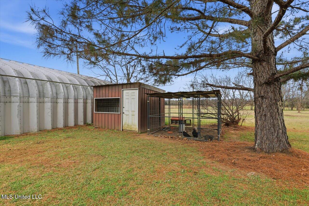 389 Moss Road Property Photo 39