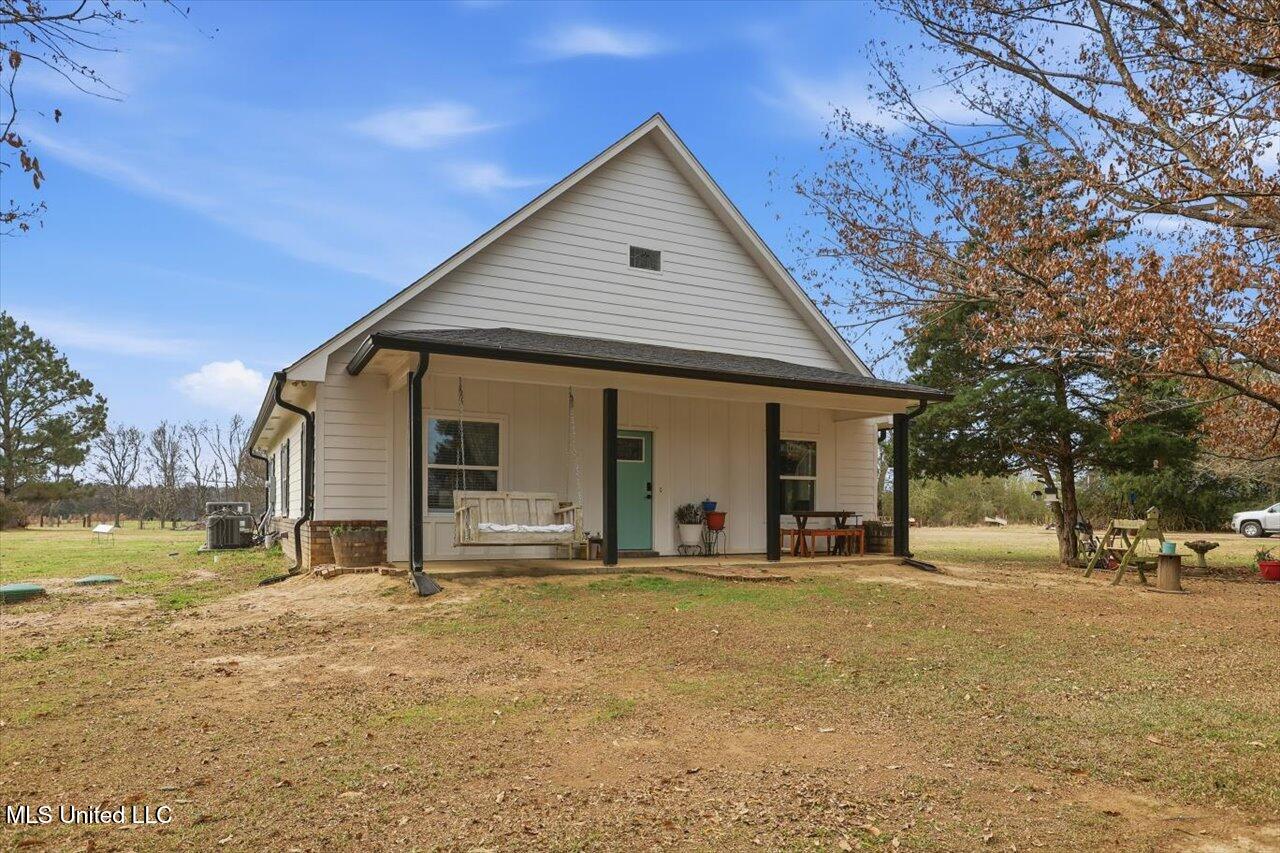 389 Moss Road Property Photo 42