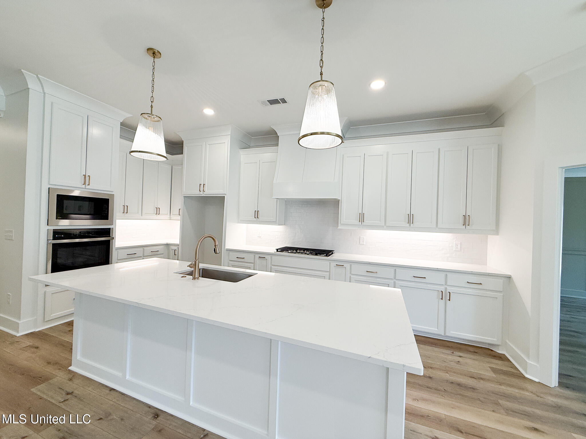 346 Oakville Circle Property Photo 10