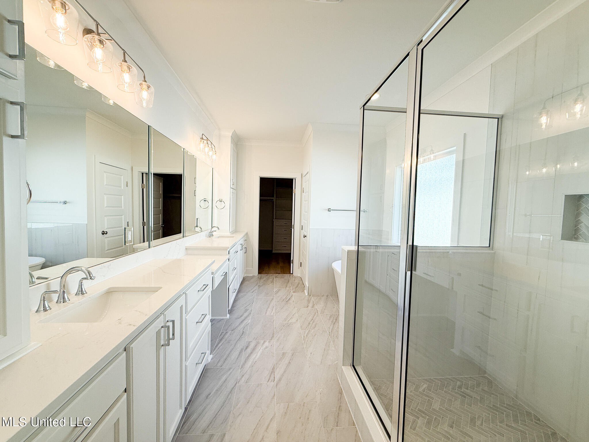 346 Oakville Circle Property Photo 15