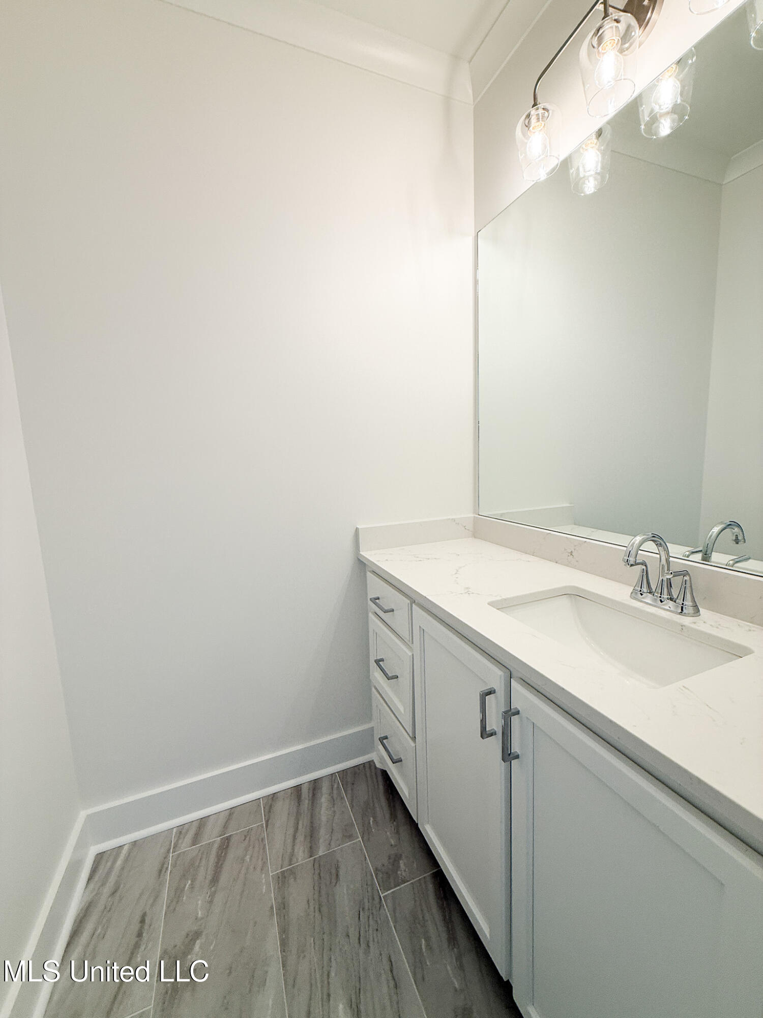 346 Oakville Circle Property Photo 29