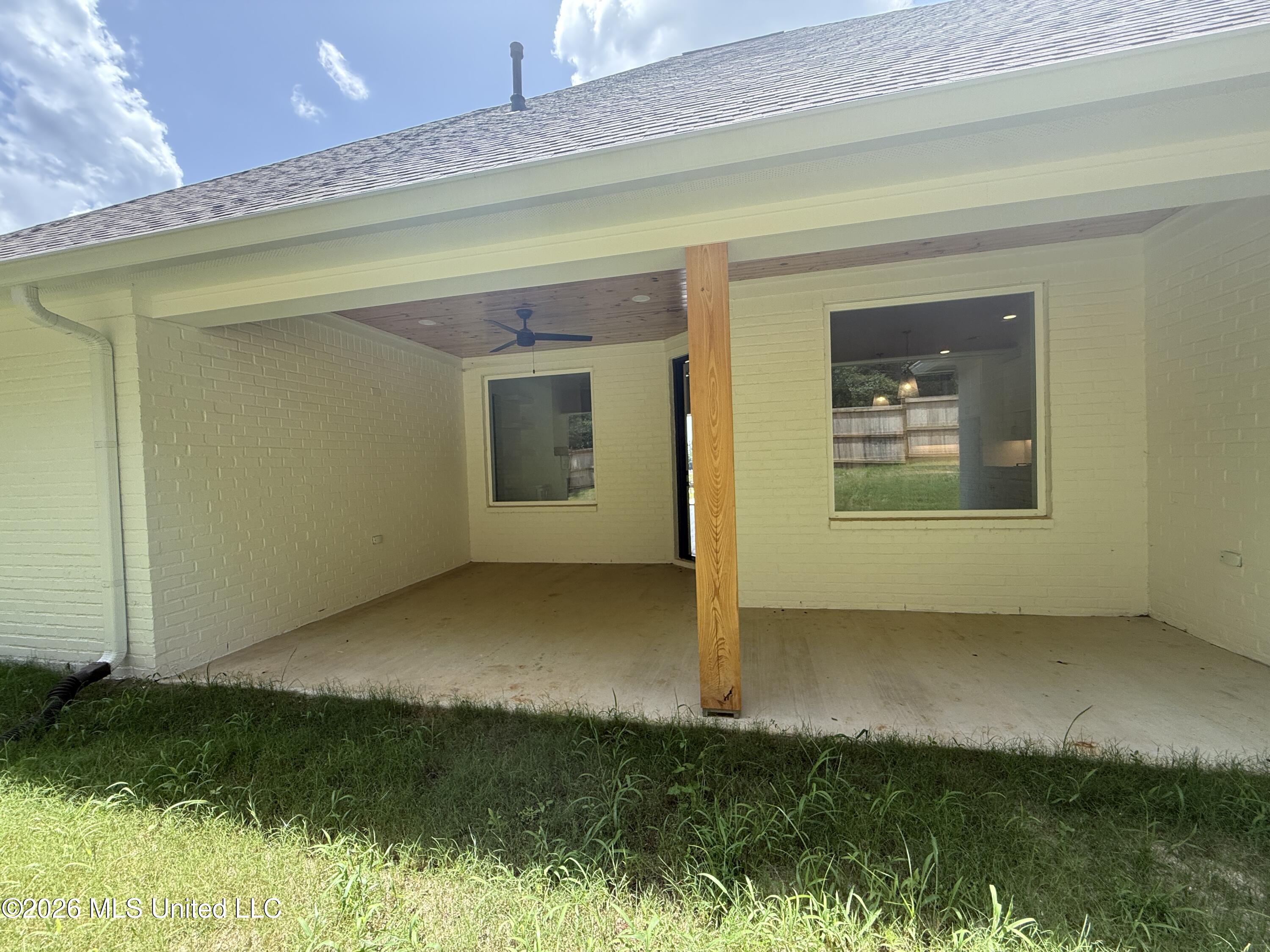 346 Oakville Circle Property Photo 35