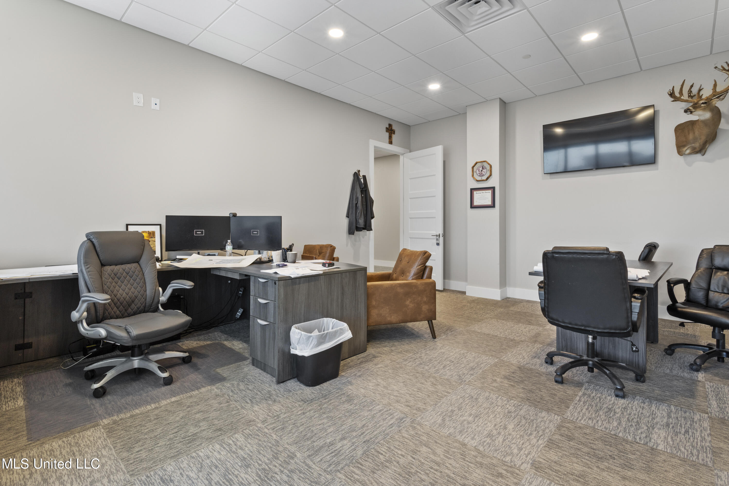 13334 Seaway Road Property Photo 8