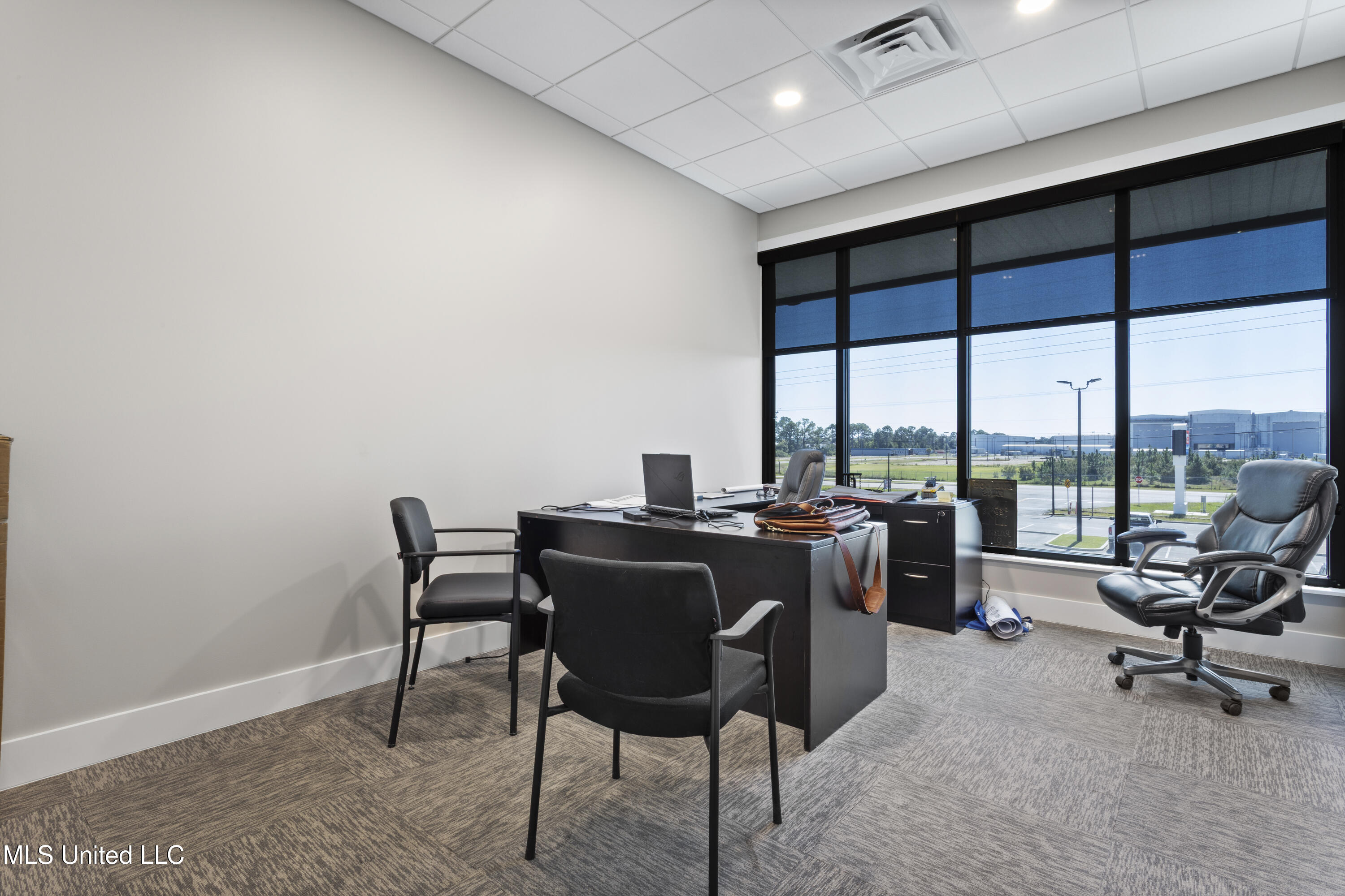 13334 Seaway Road Property Photo 11