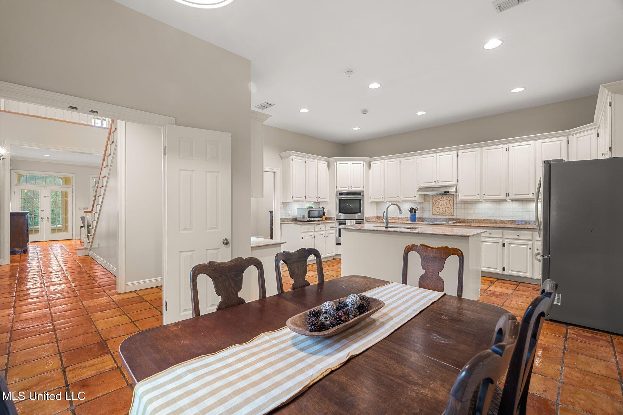 9 N Heron Cove Property Photo 22