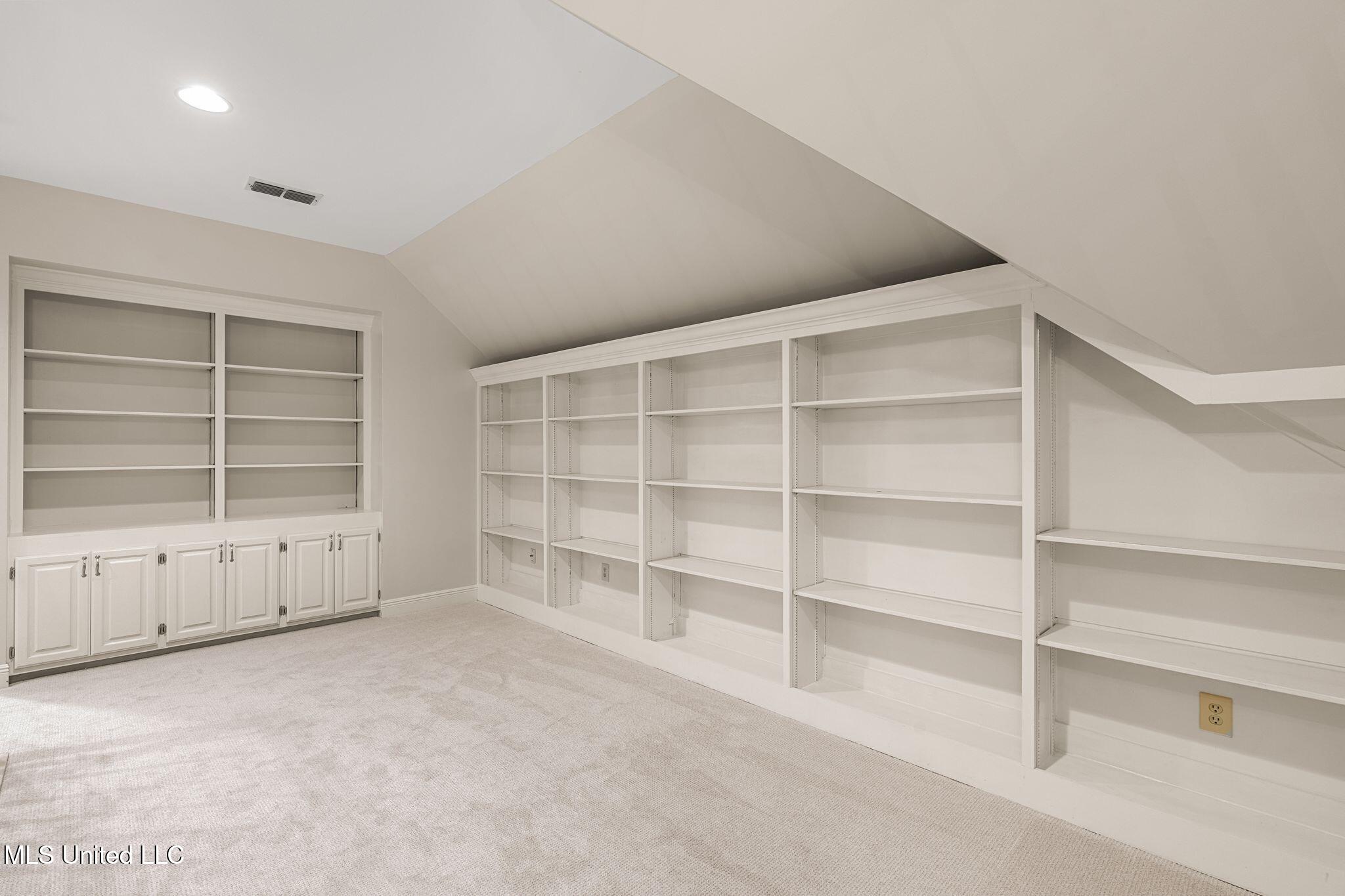 9 N Heron Cove Property Photo 32