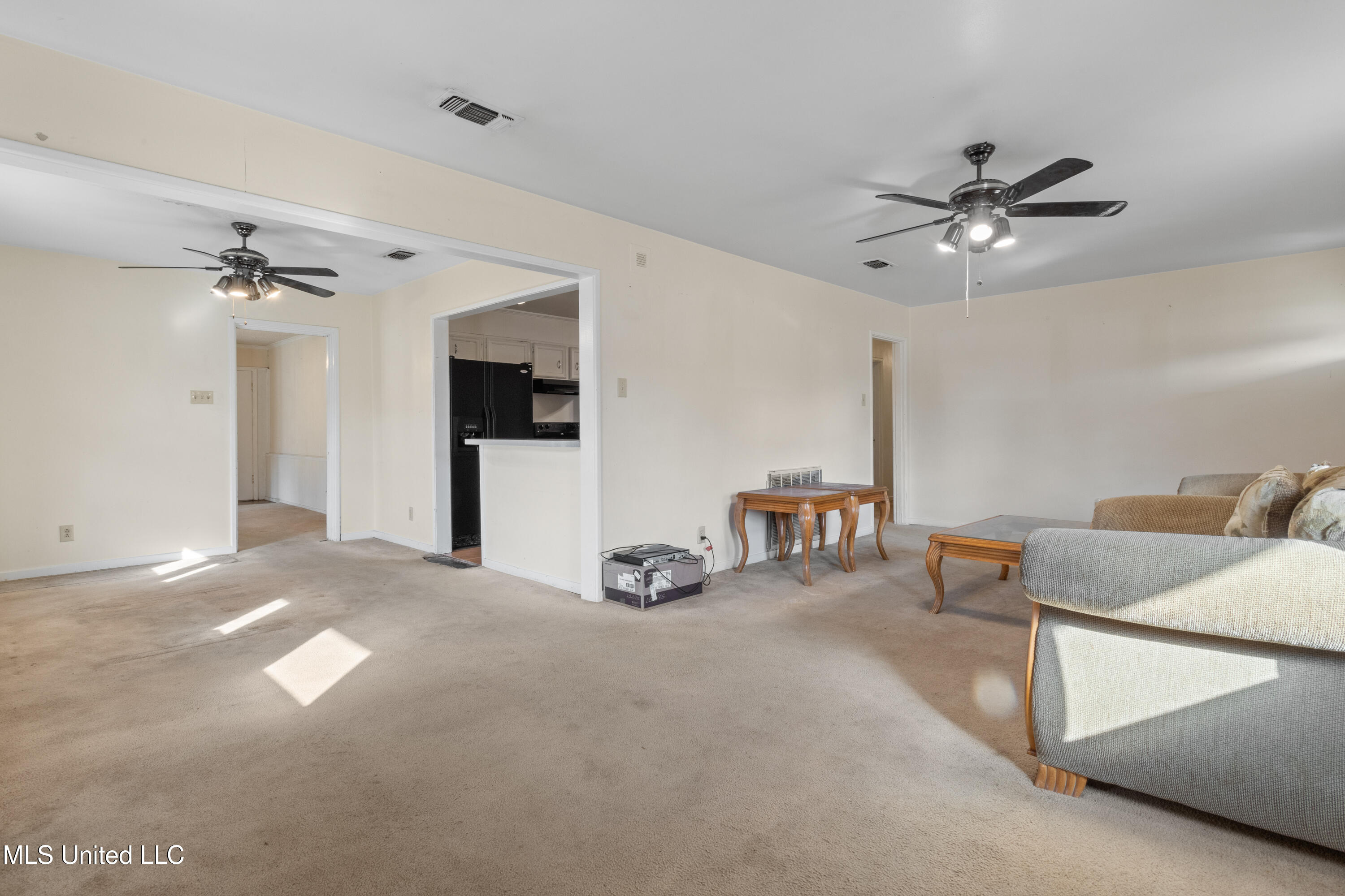 4111 Washington Avenue Property Photo 6