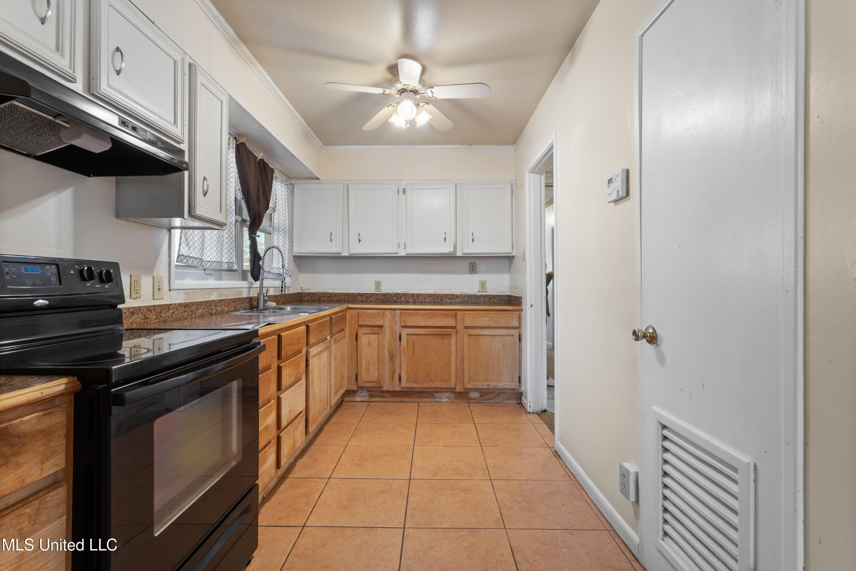 4111 Washington Avenue Property Photo 13