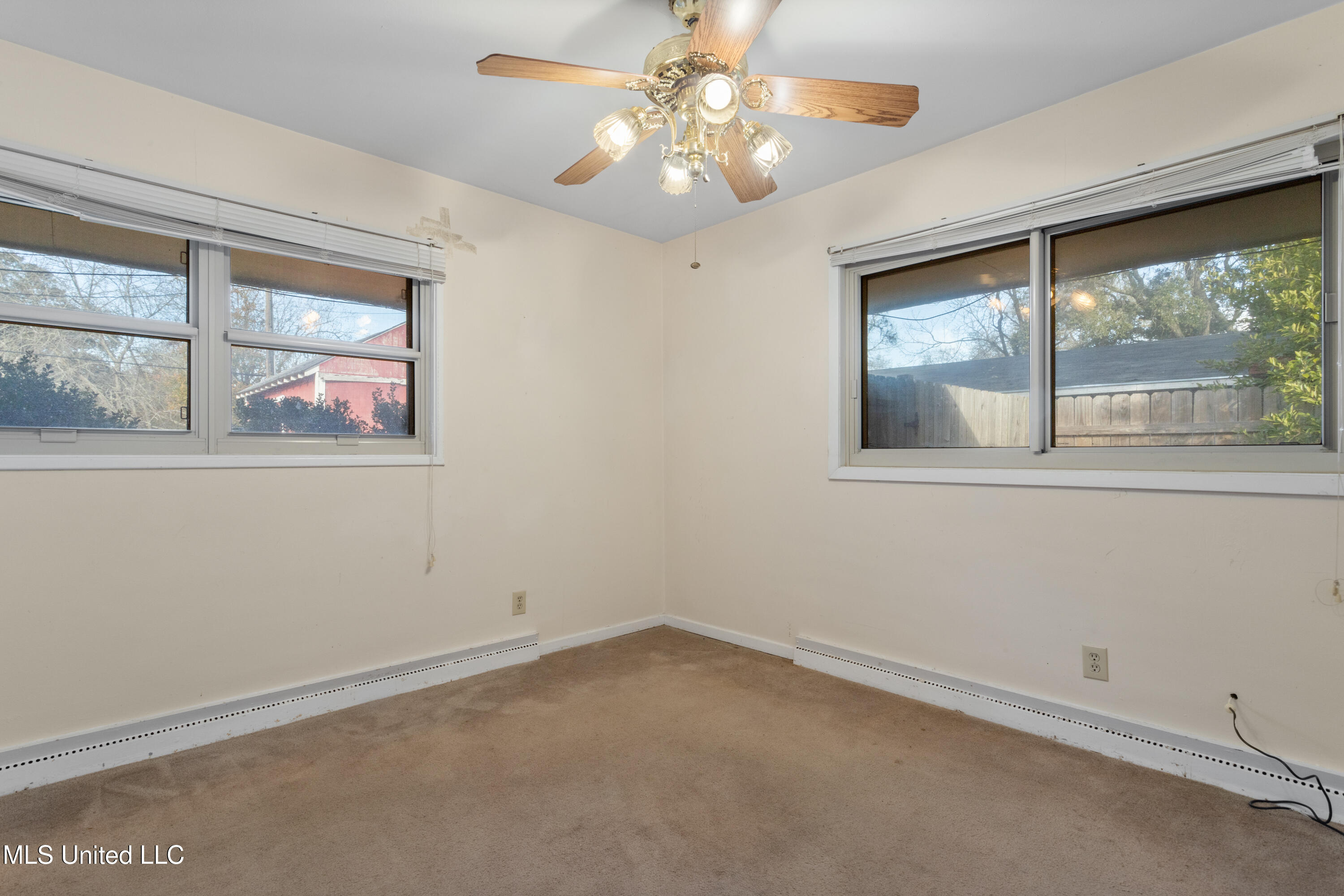 4111 Washington Avenue Property Photo 18