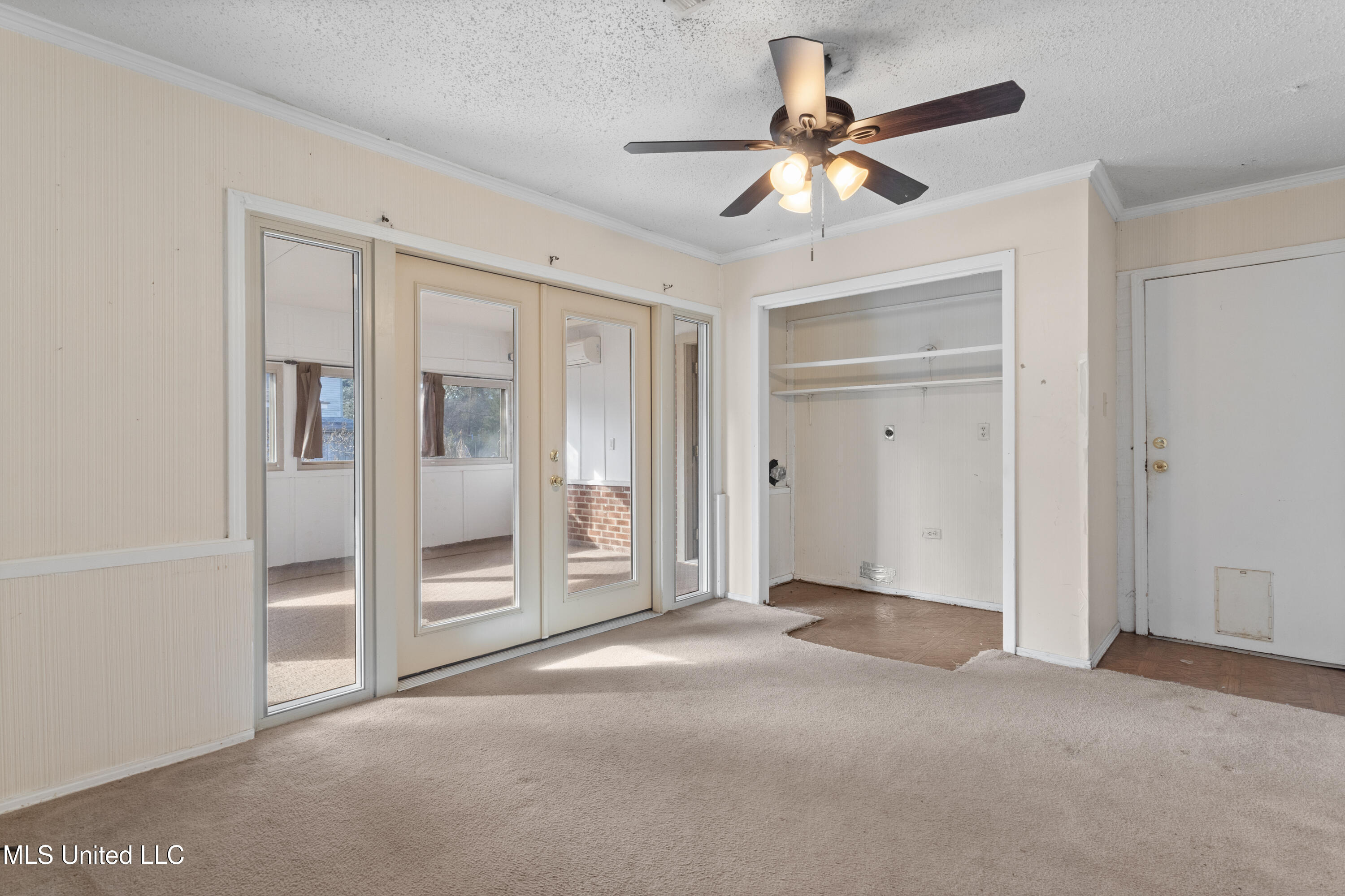 4111 Washington Avenue Property Photo 20