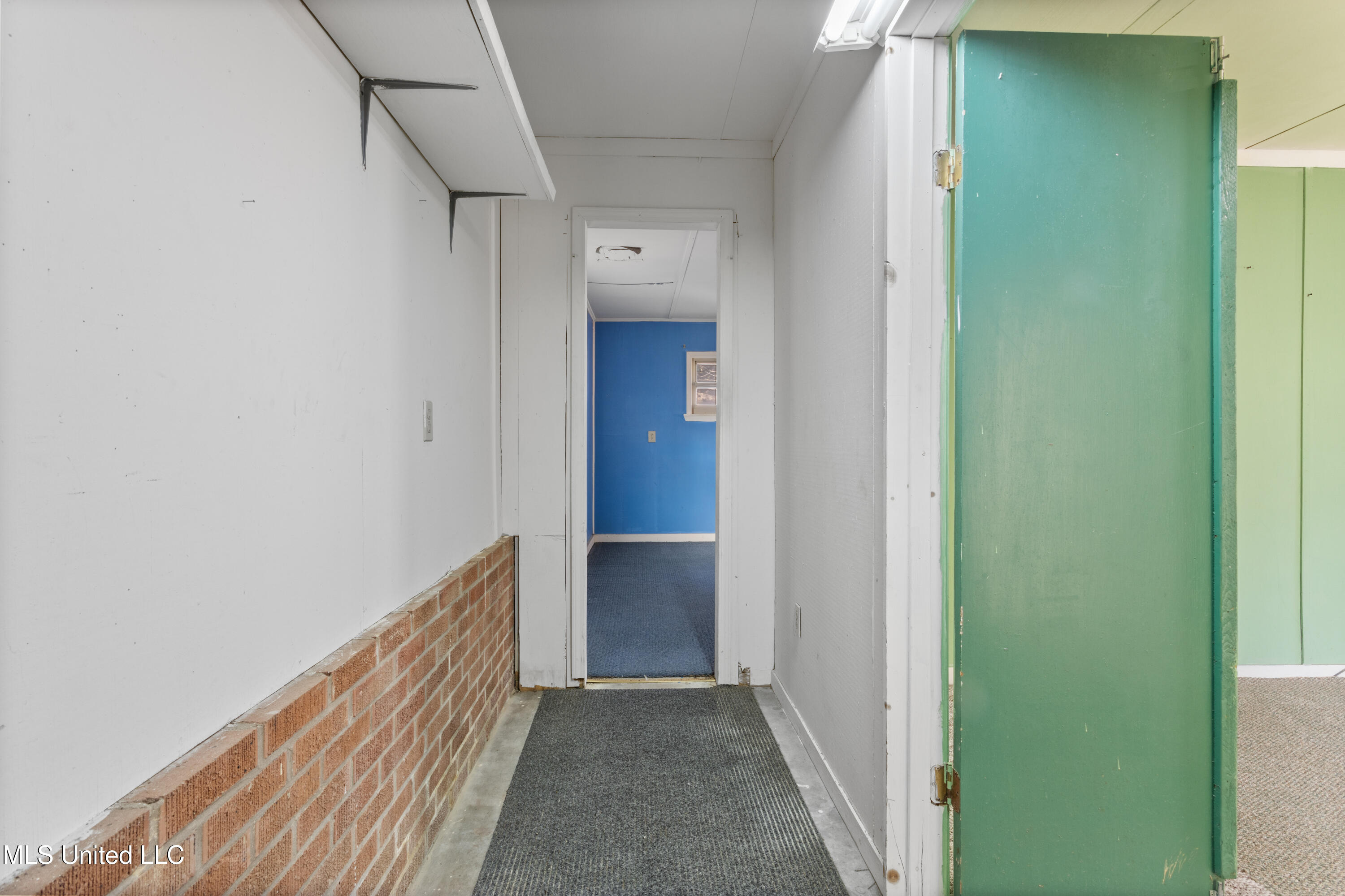 4111 Washington Avenue Property Photo 26