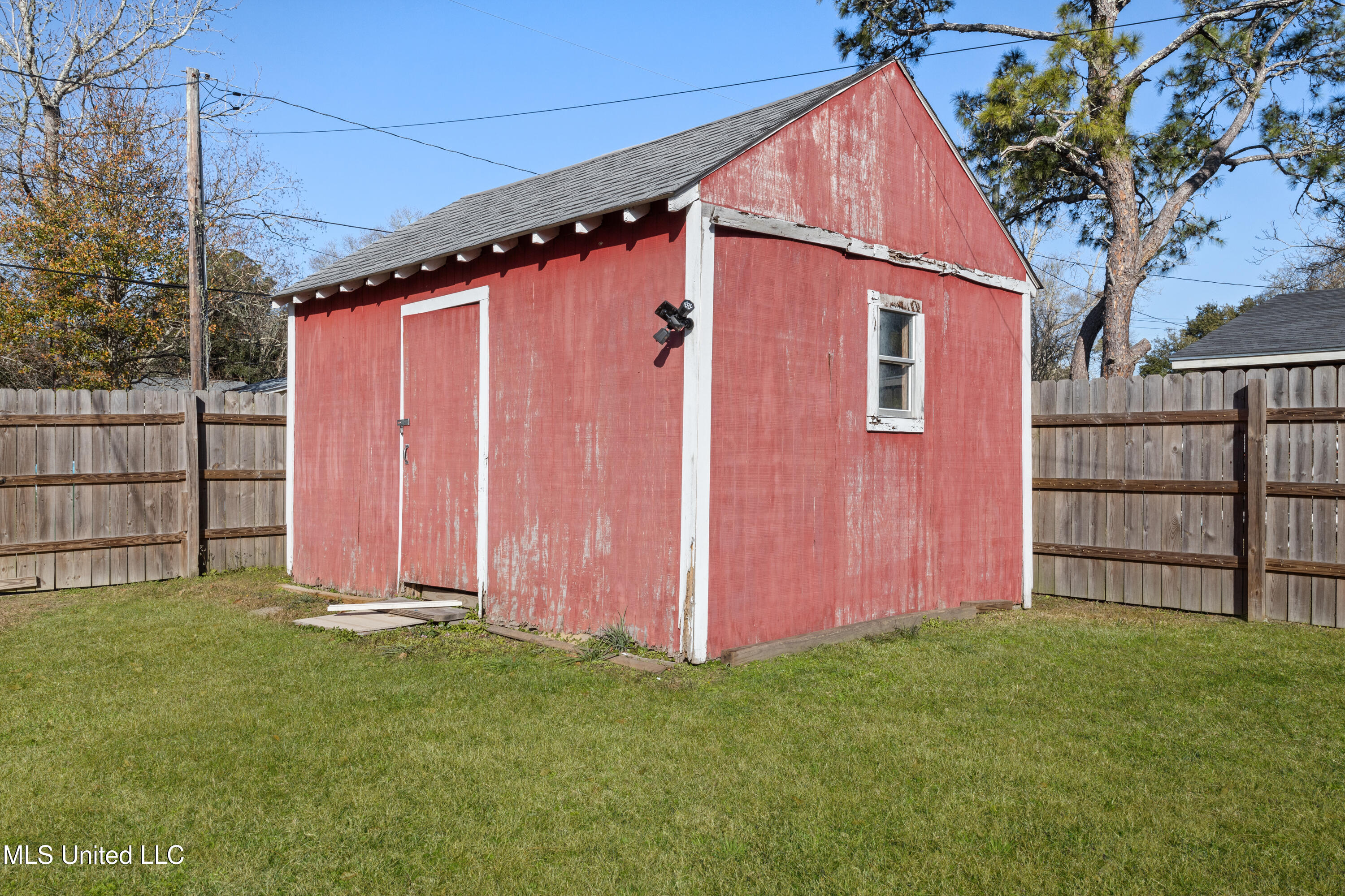 4111 Washington Avenue Property Photo 32