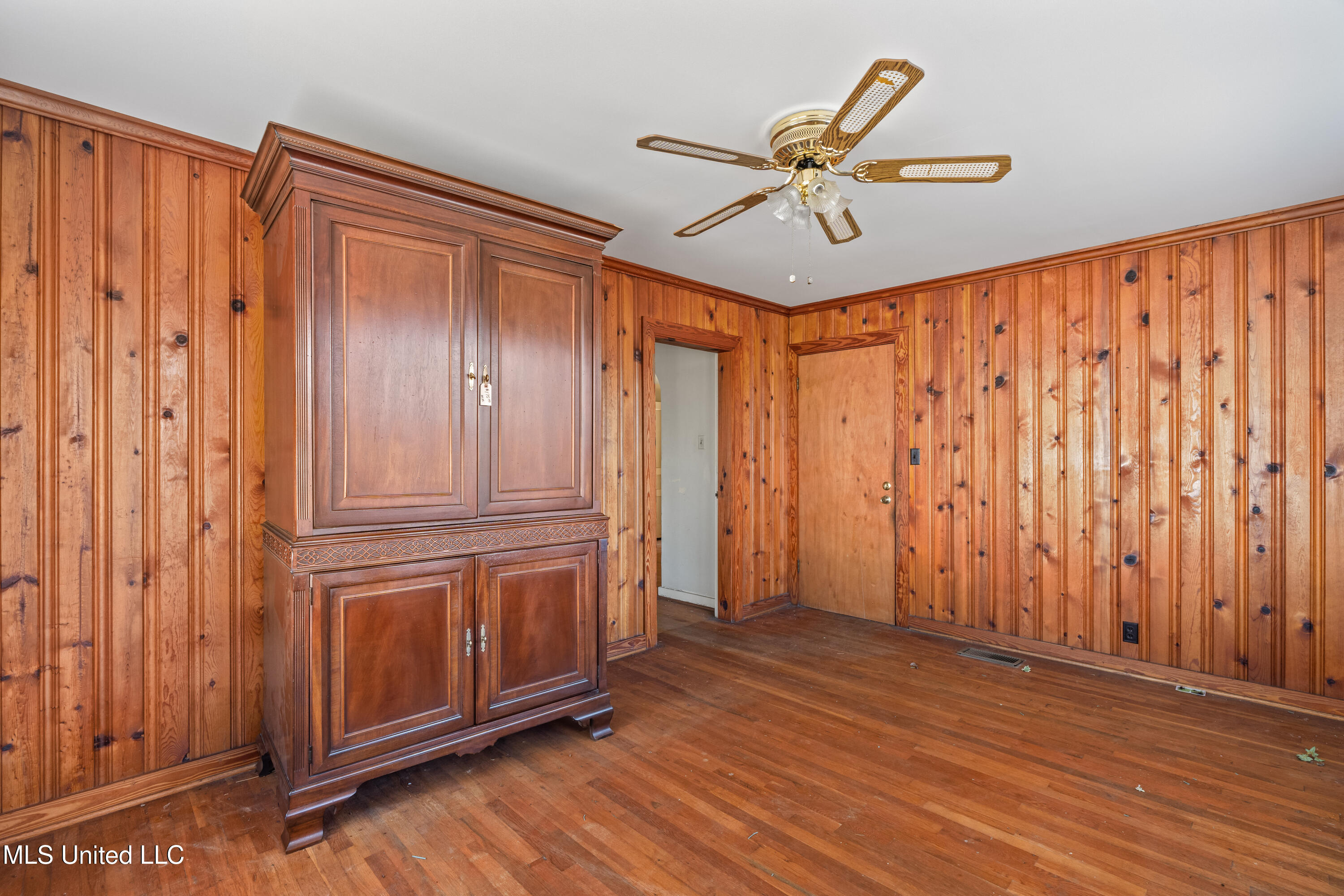 902 Court Street Property Photo 10