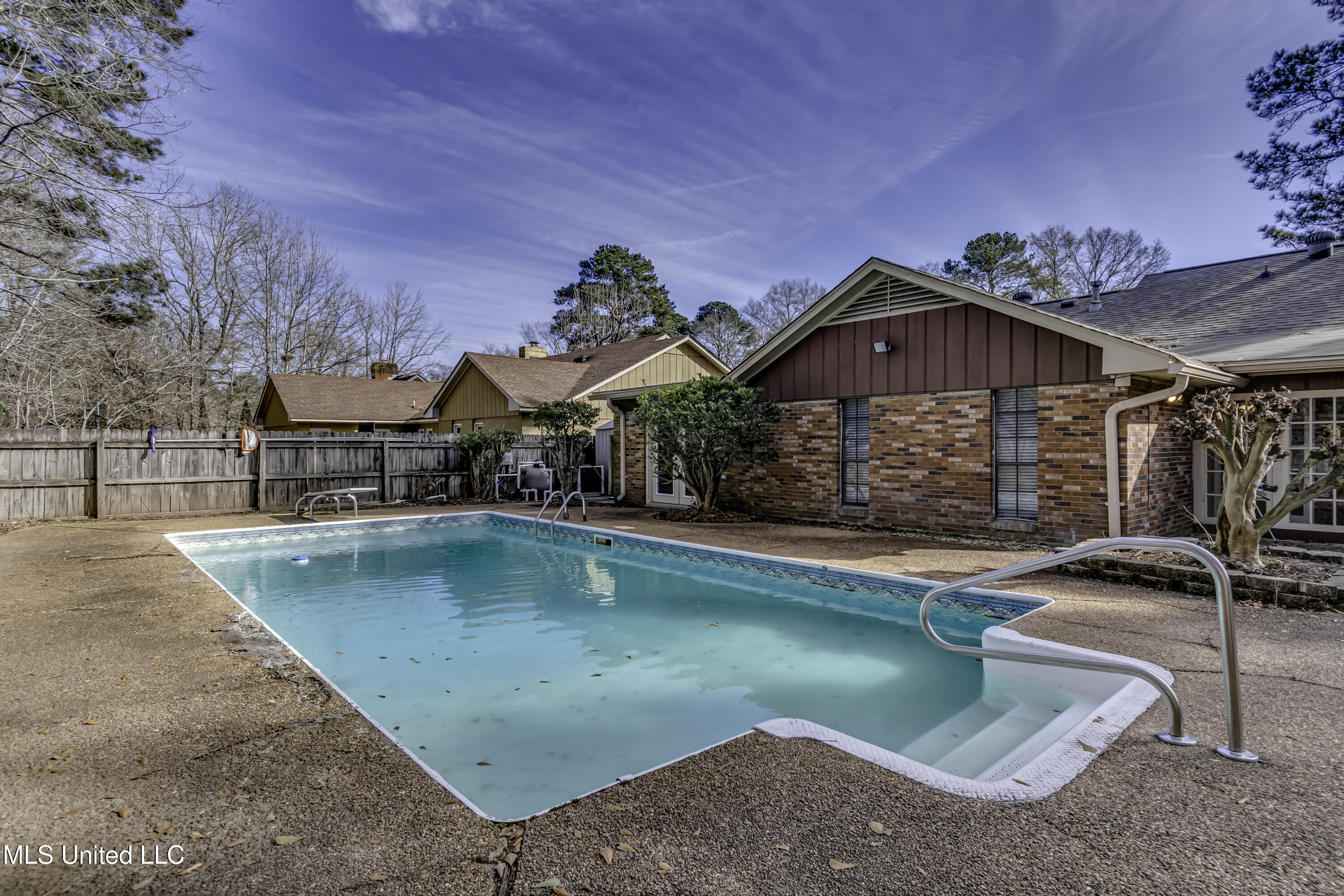 1422 Mossline Drive Property Photo 8