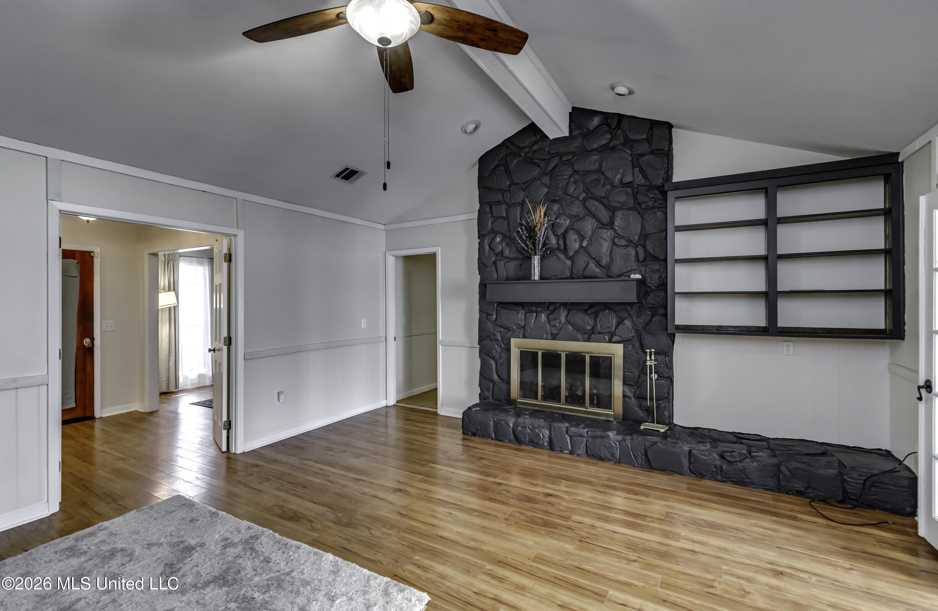 1422 Mossline Drive Property Photo 12