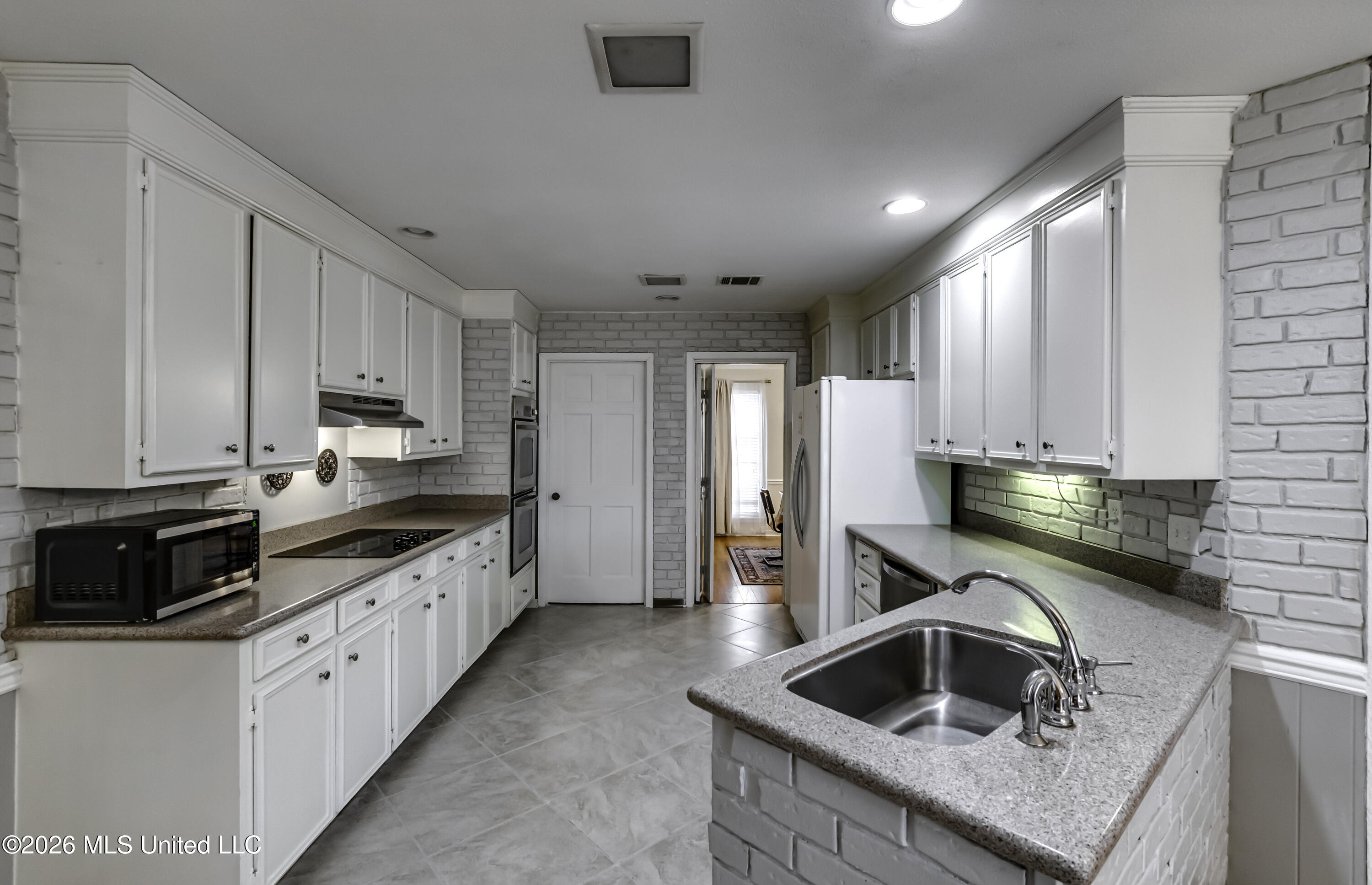 1422 Mossline Drive Property Photo 44