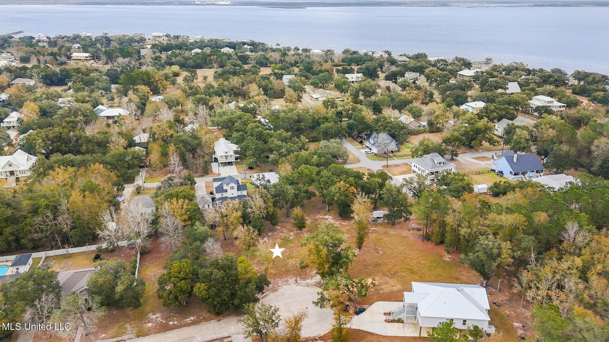 Oaks Boulevard Property Photo 3