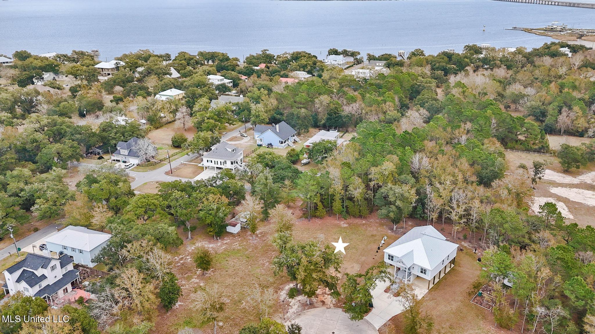 Oaks Boulevard Property Photo 2