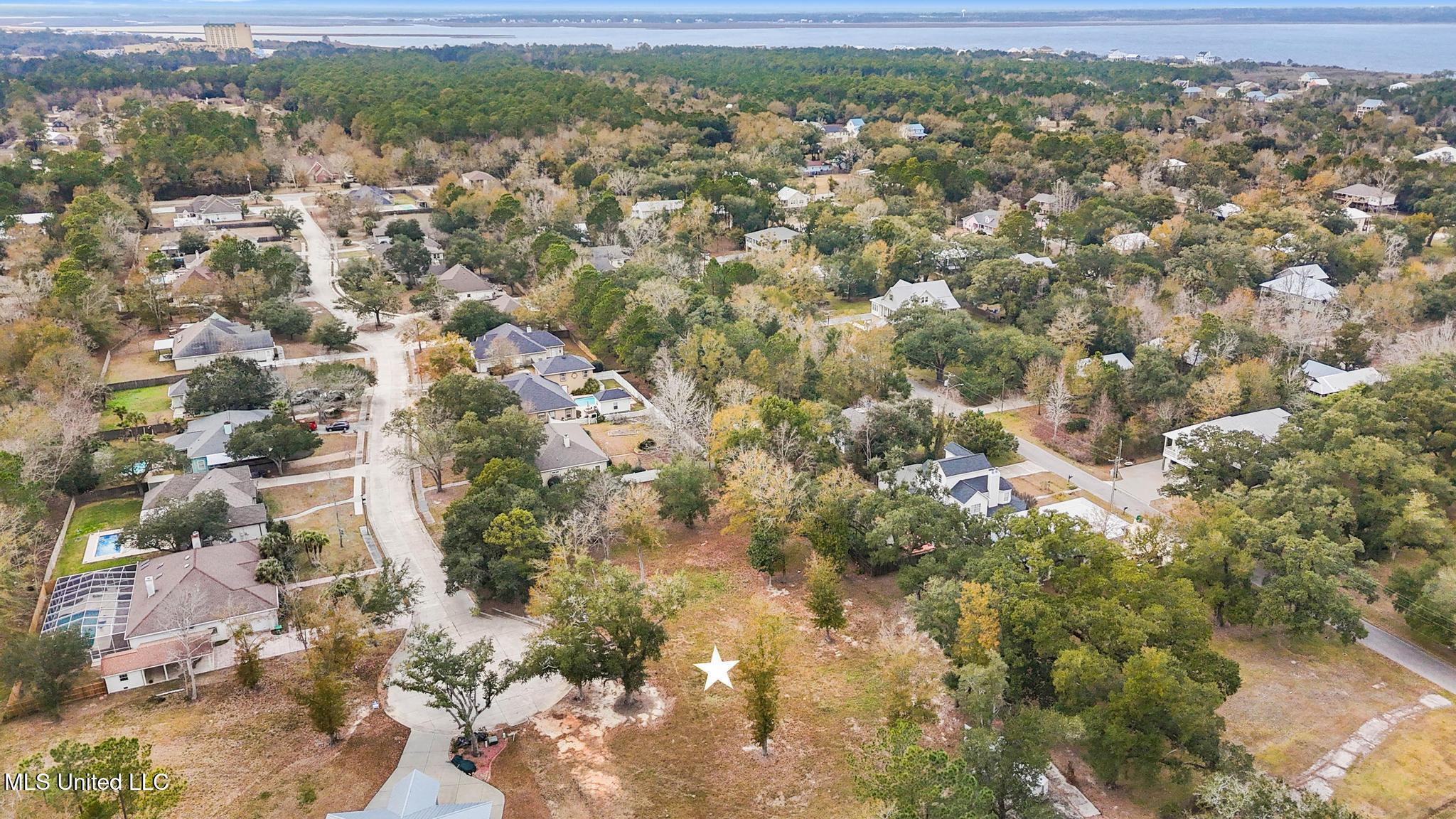 Oaks Boulevard Property Photo 4