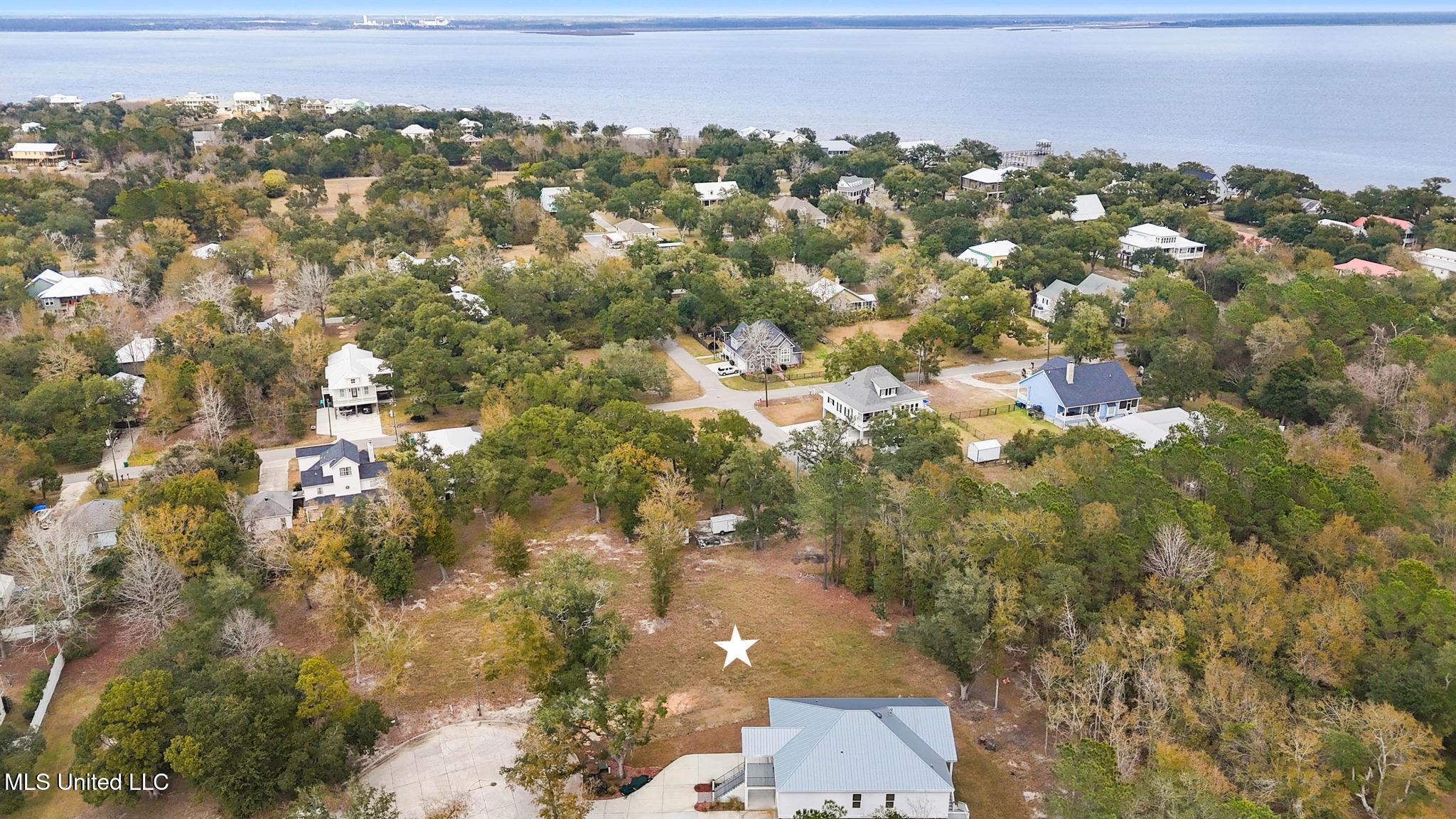 Oaks Boulevard Property Photo 6