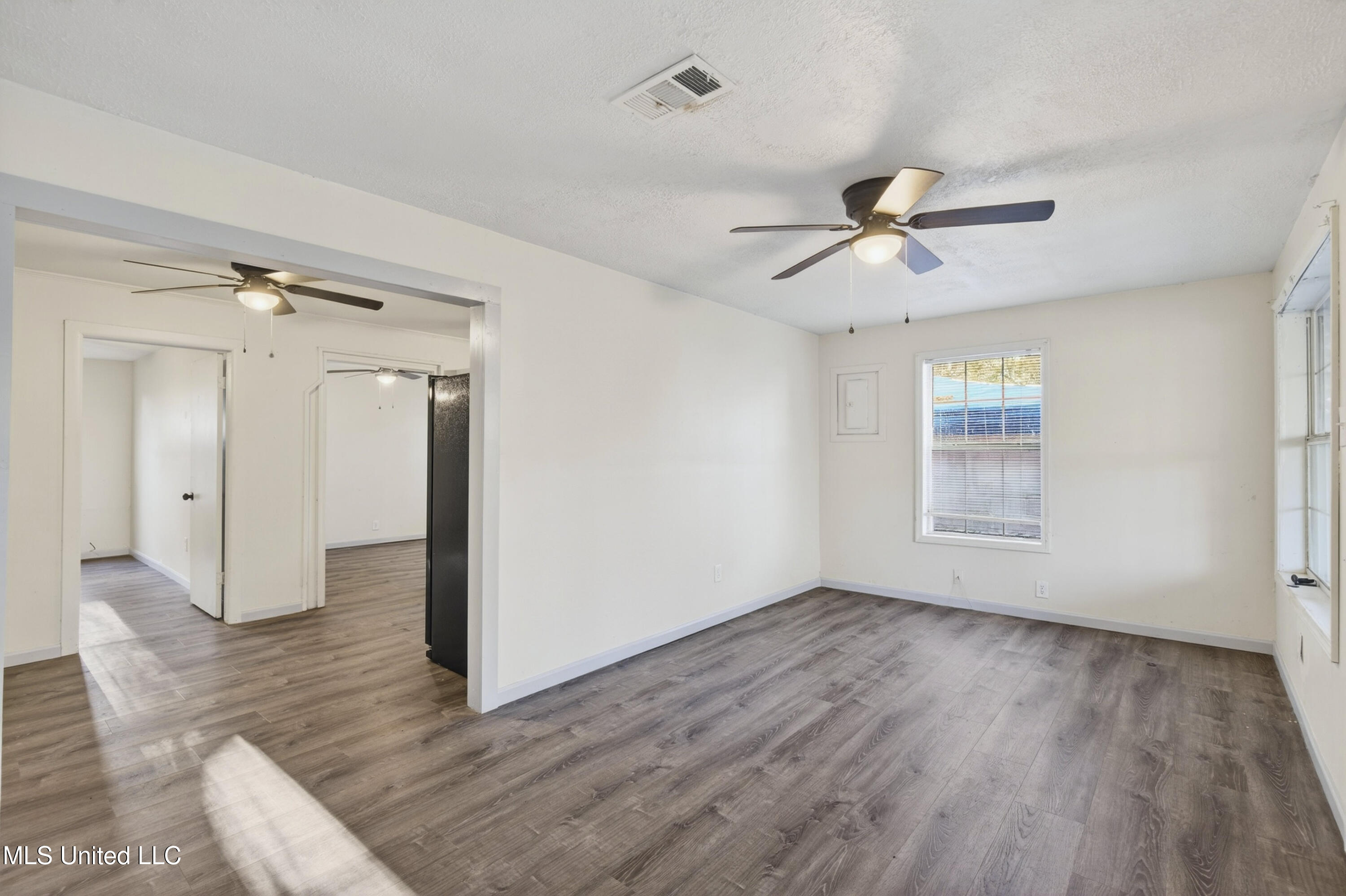 1505 R Dixie Avenue Property Photo 7