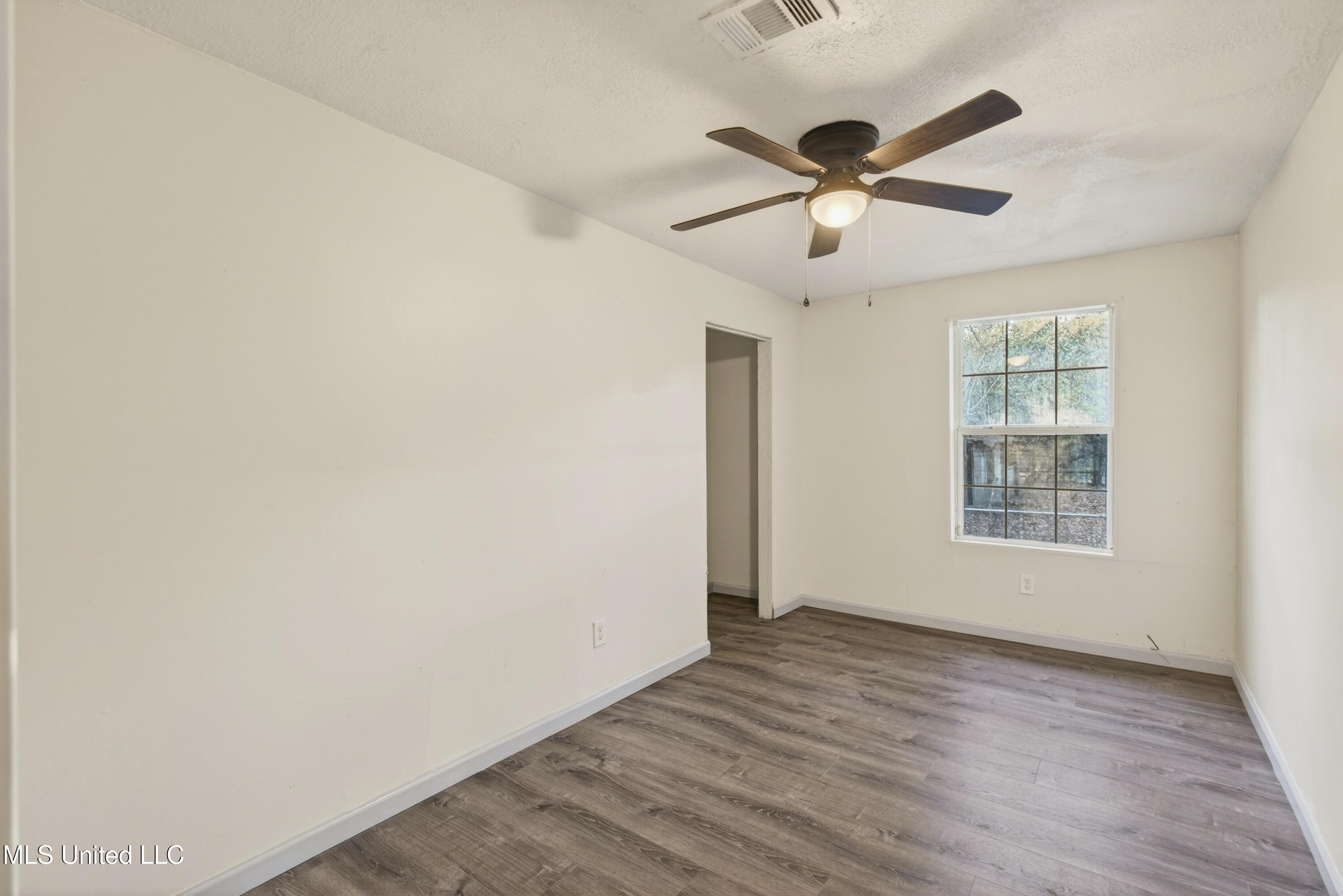 1505 R Dixie Avenue Property Photo 19