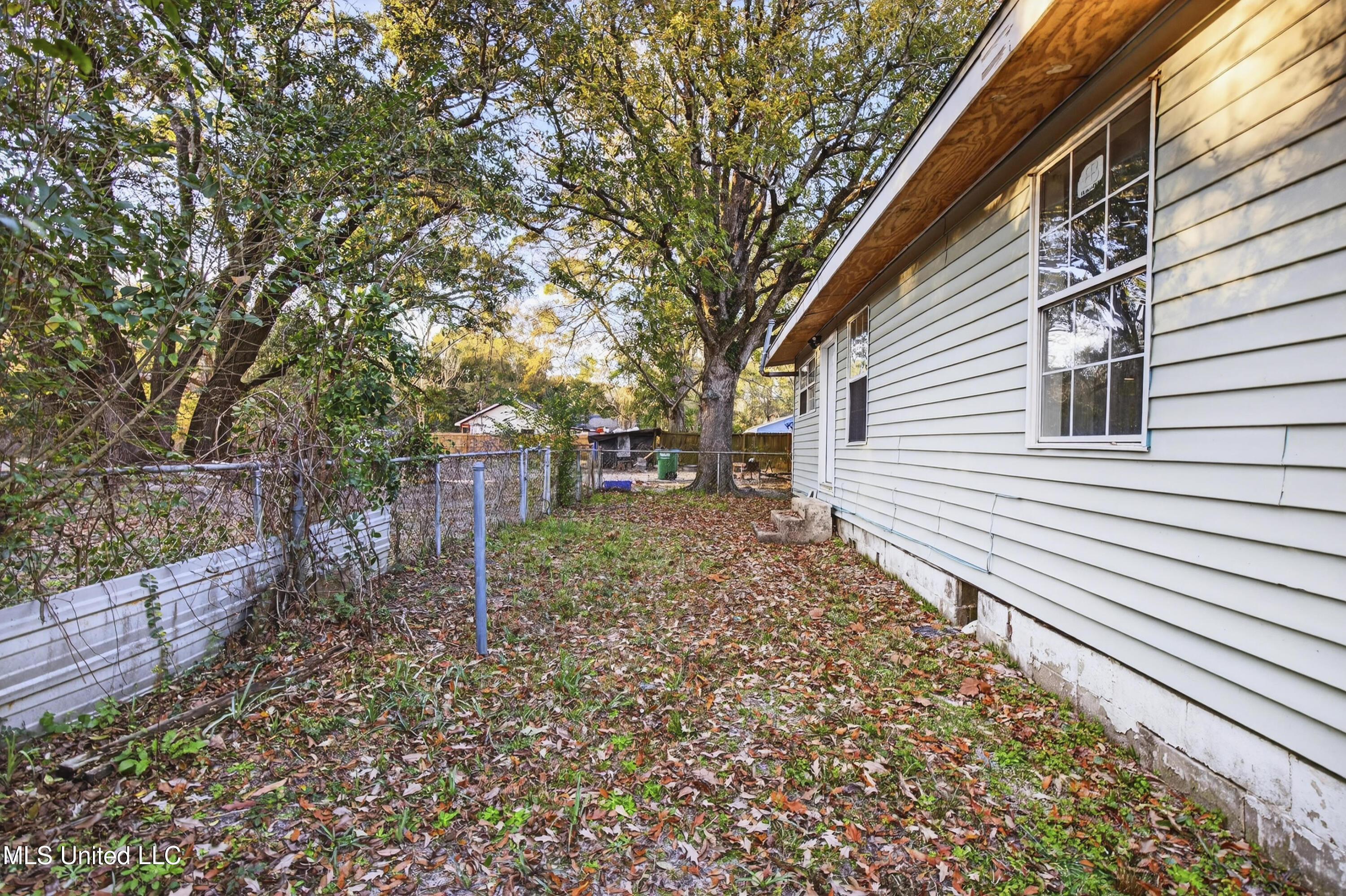 1505 R Dixie Avenue Property Photo 23