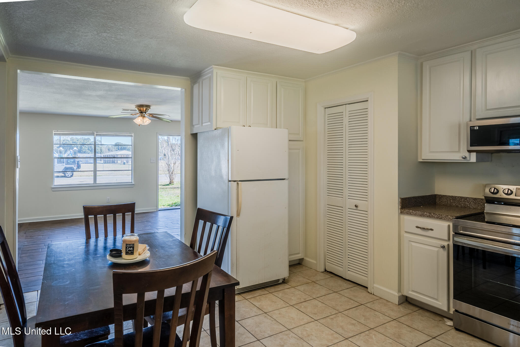 103 Reeves Street Property Photo 13