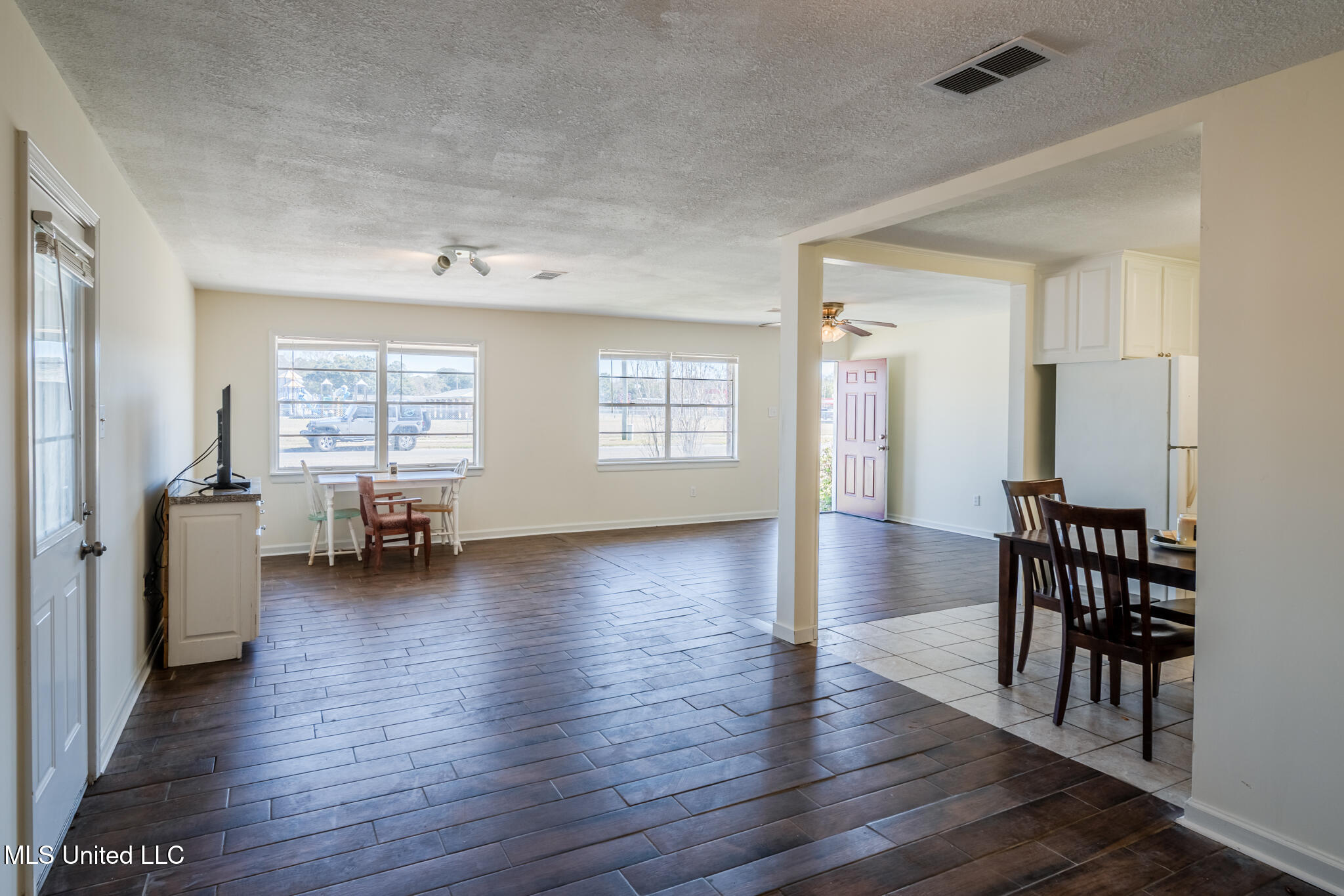 103 Reeves Street Property Photo 16