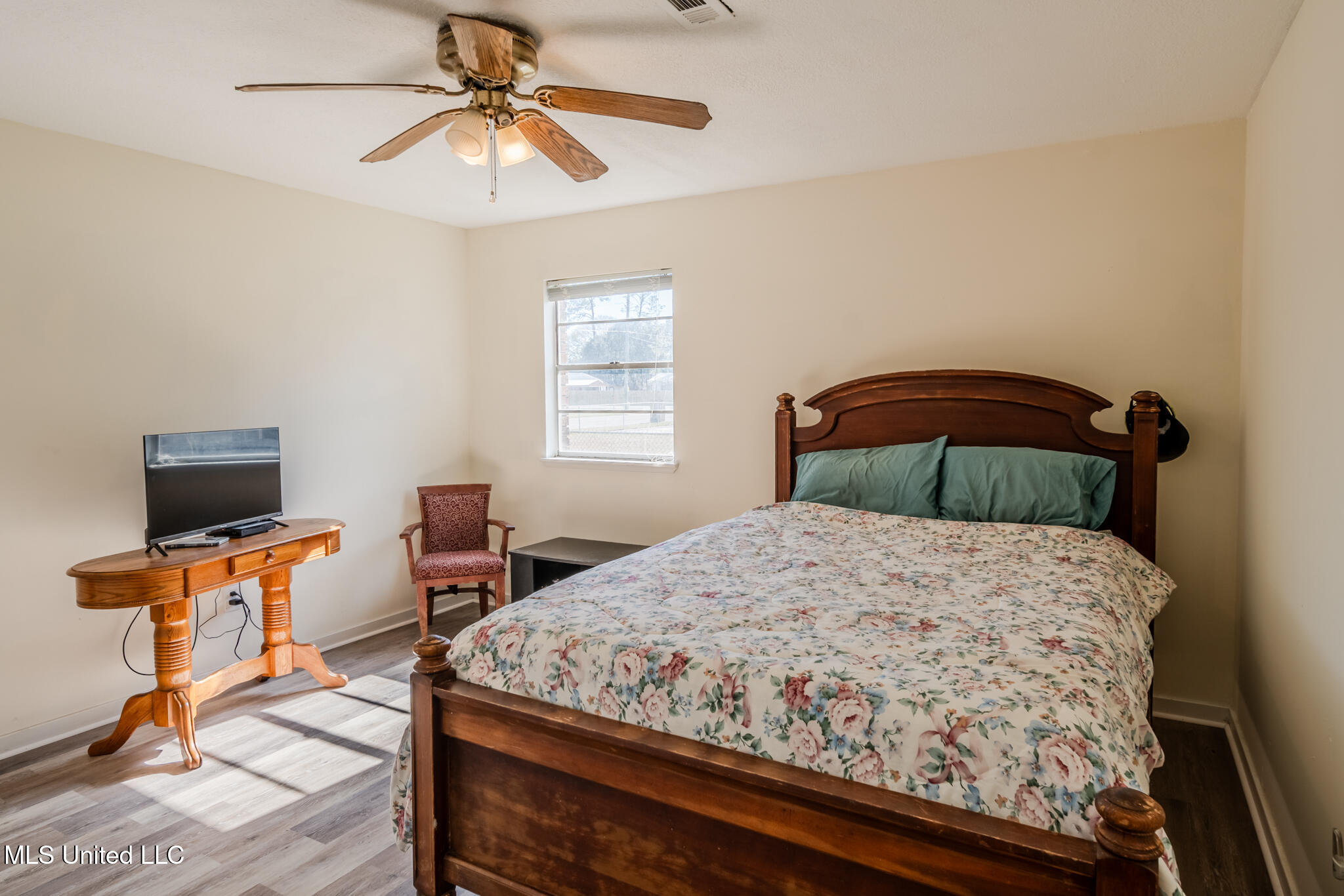 103 Reeves Street Property Photo 28