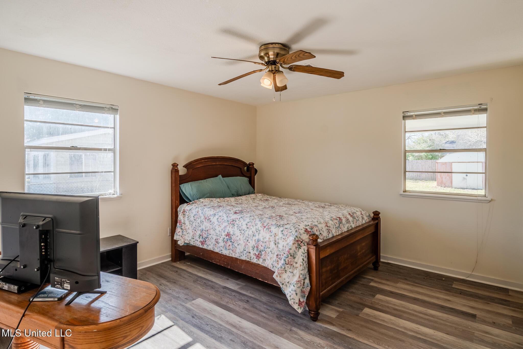 103 Reeves Street Property Photo 32