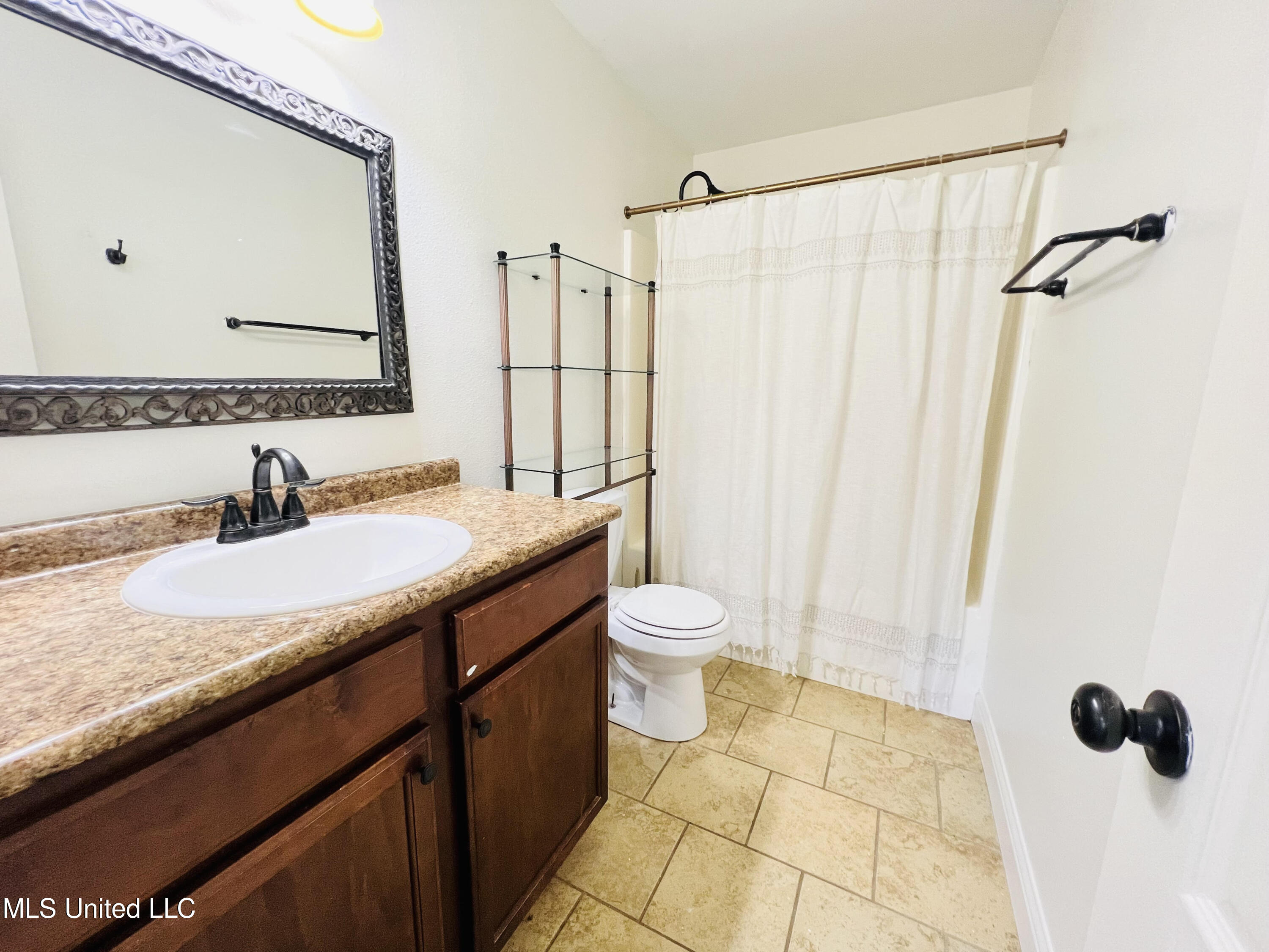 205 Jeff Davis Avenue Property Photo 7