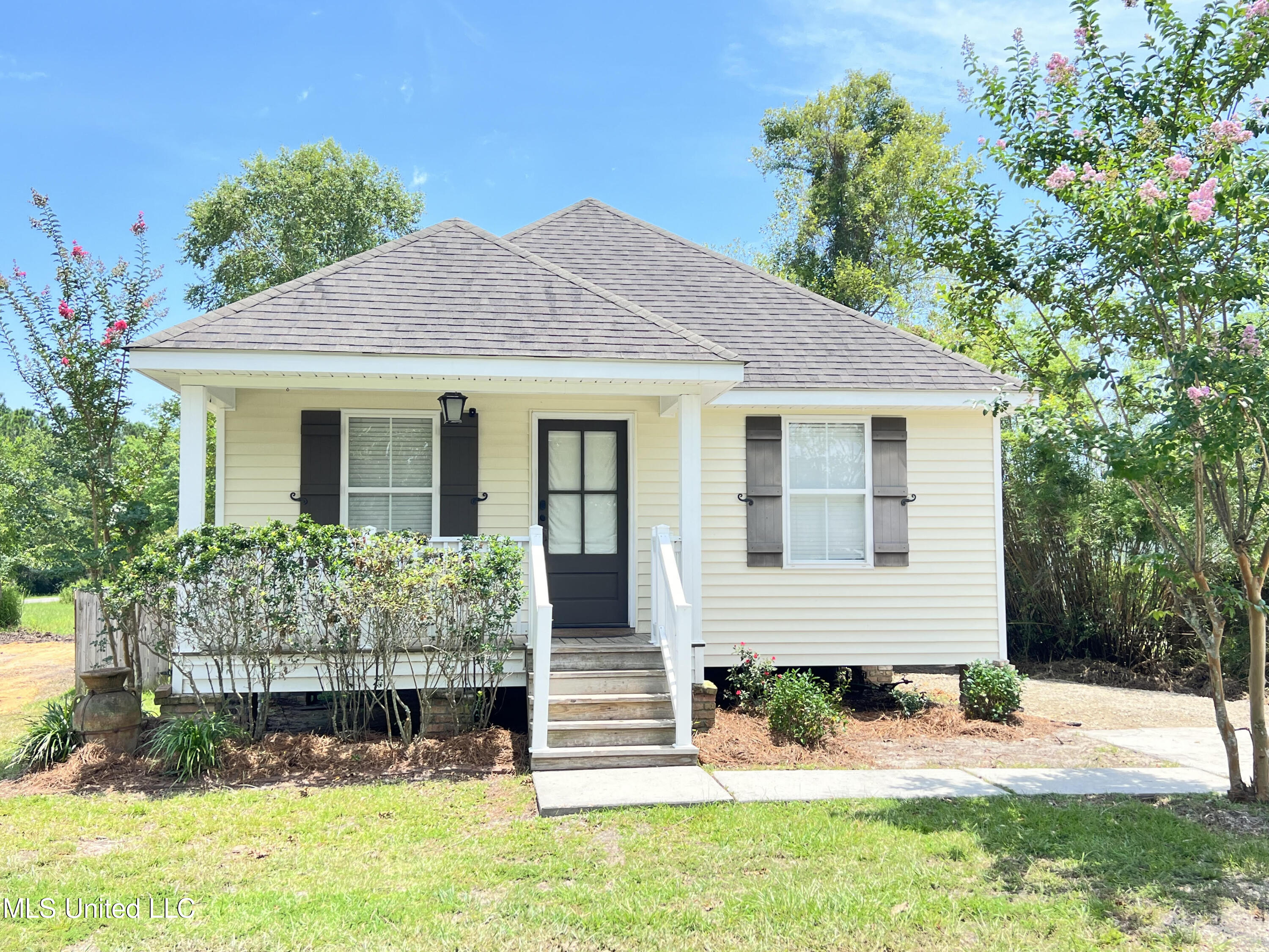 205 Jeff Davis Avenue Property Photo 15