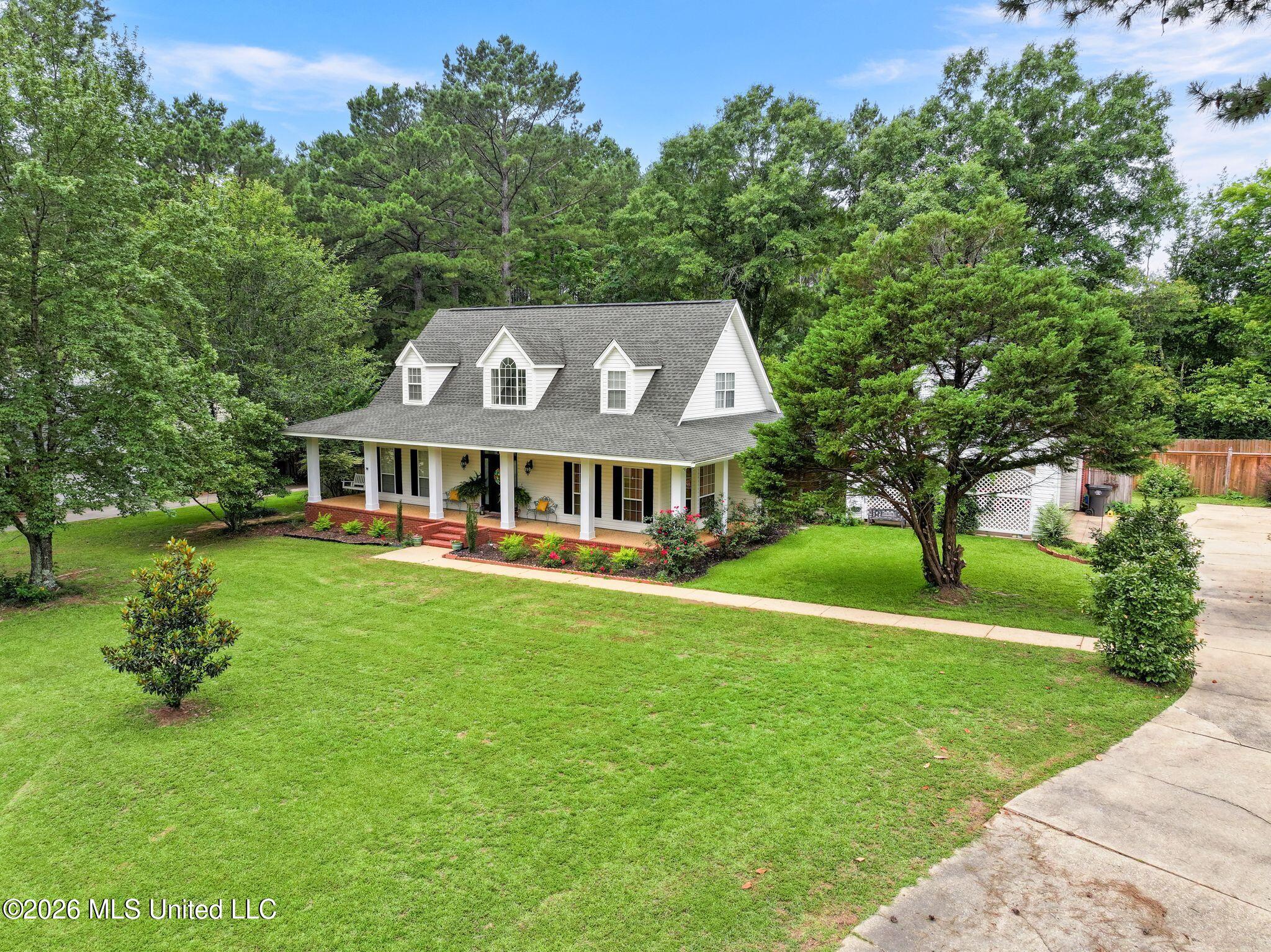 143 Red Roan Road Property Photo 3