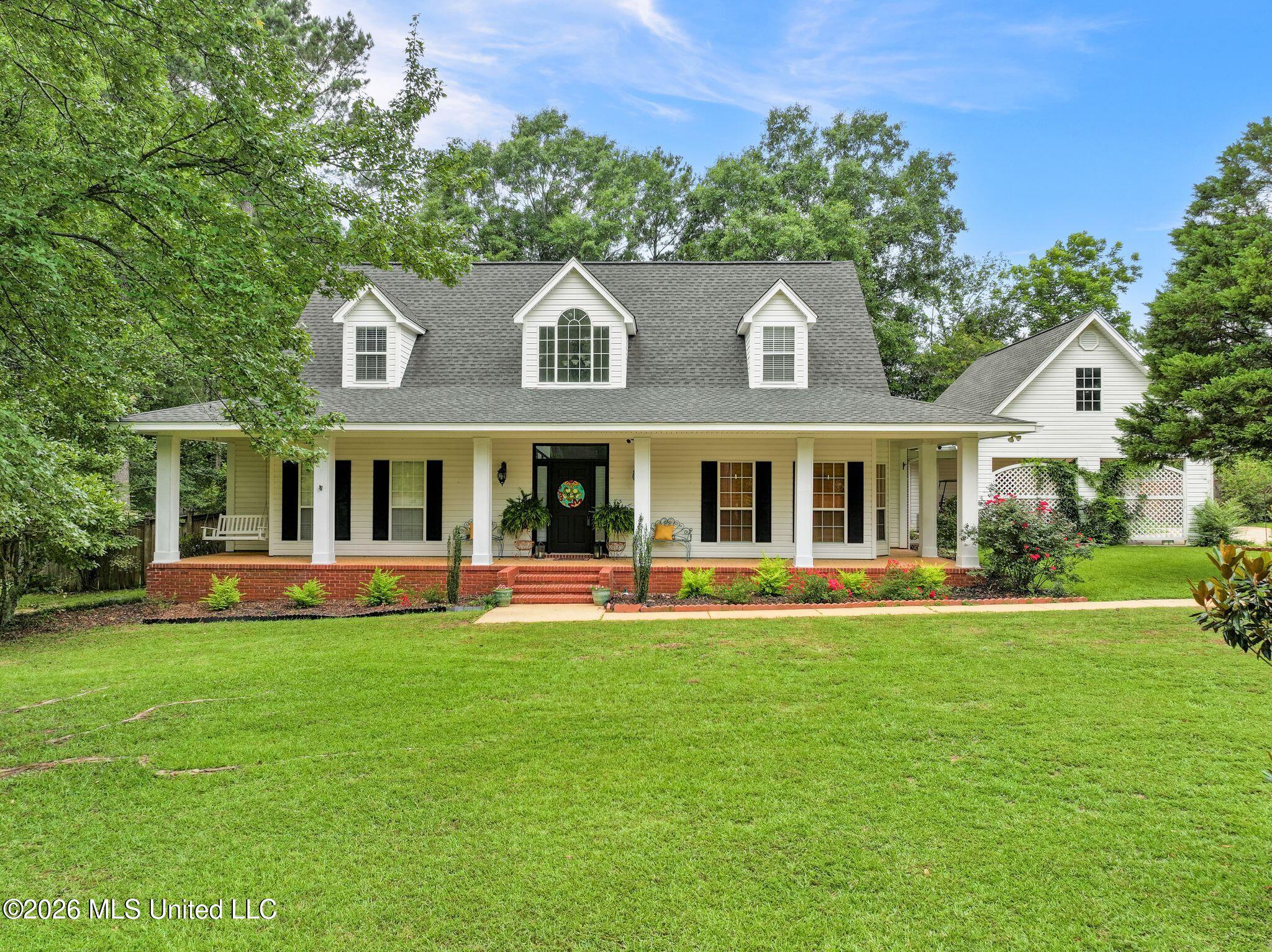 143 Red Roan Road Property Photo 4
