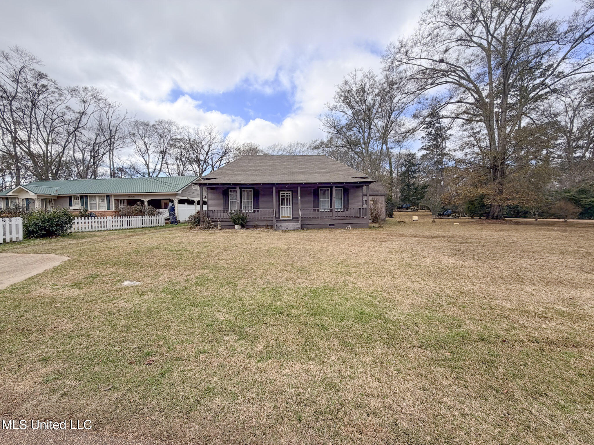 1607 N Jackson Street Property Photo 2