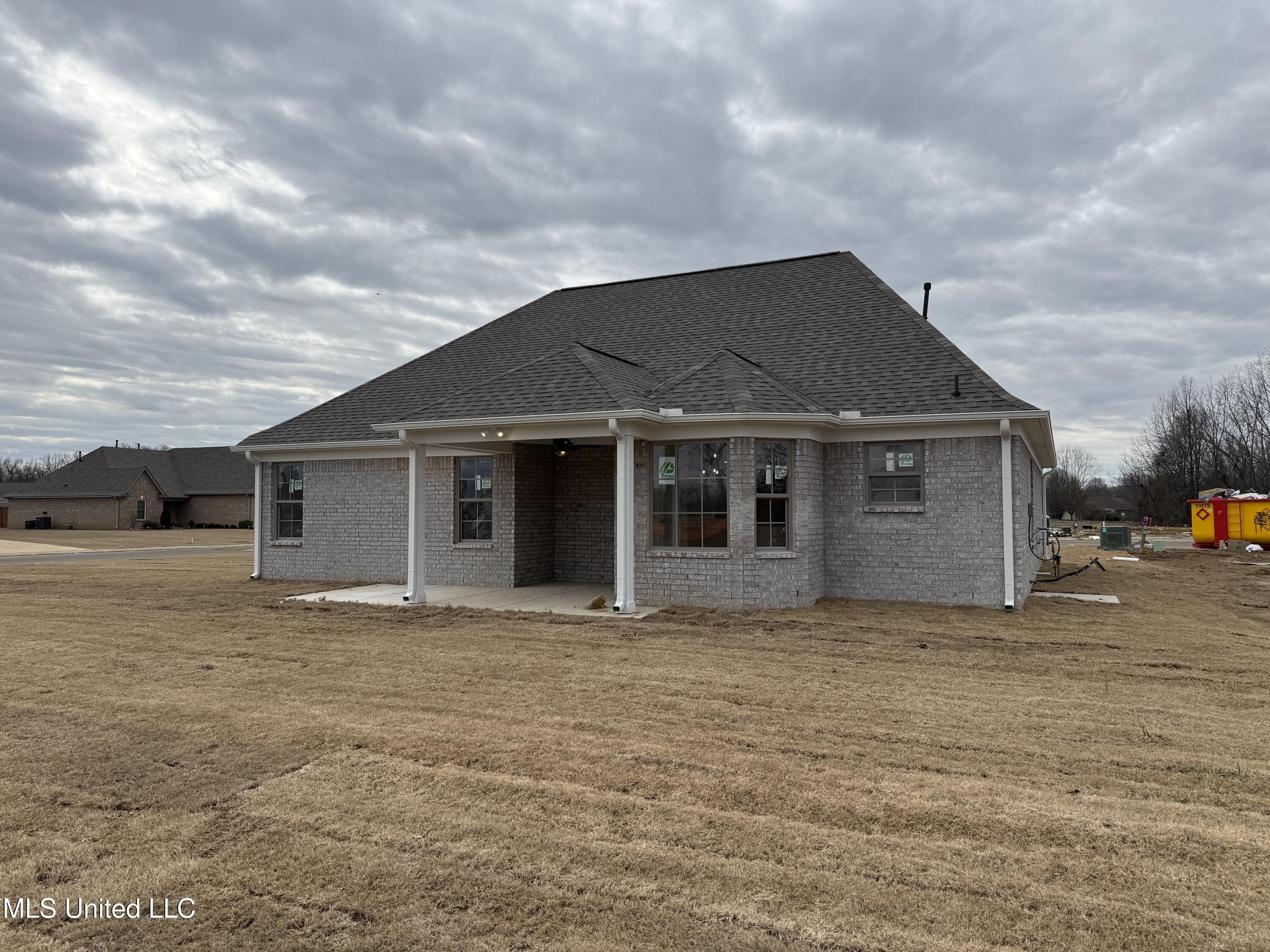 6588 Boxley Pointe Property Photo 2