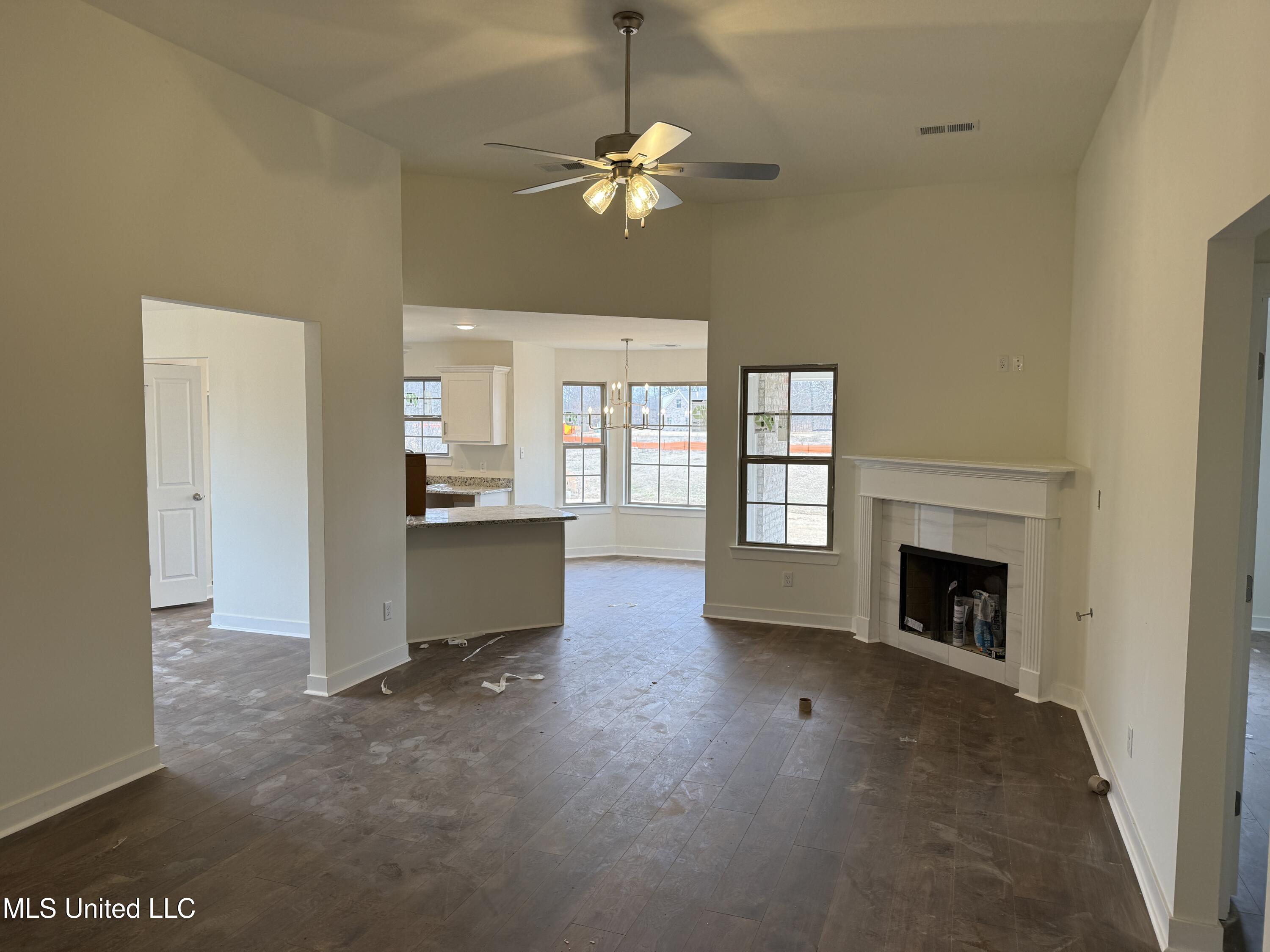 6588 Boxley Pointe Property Photo 3