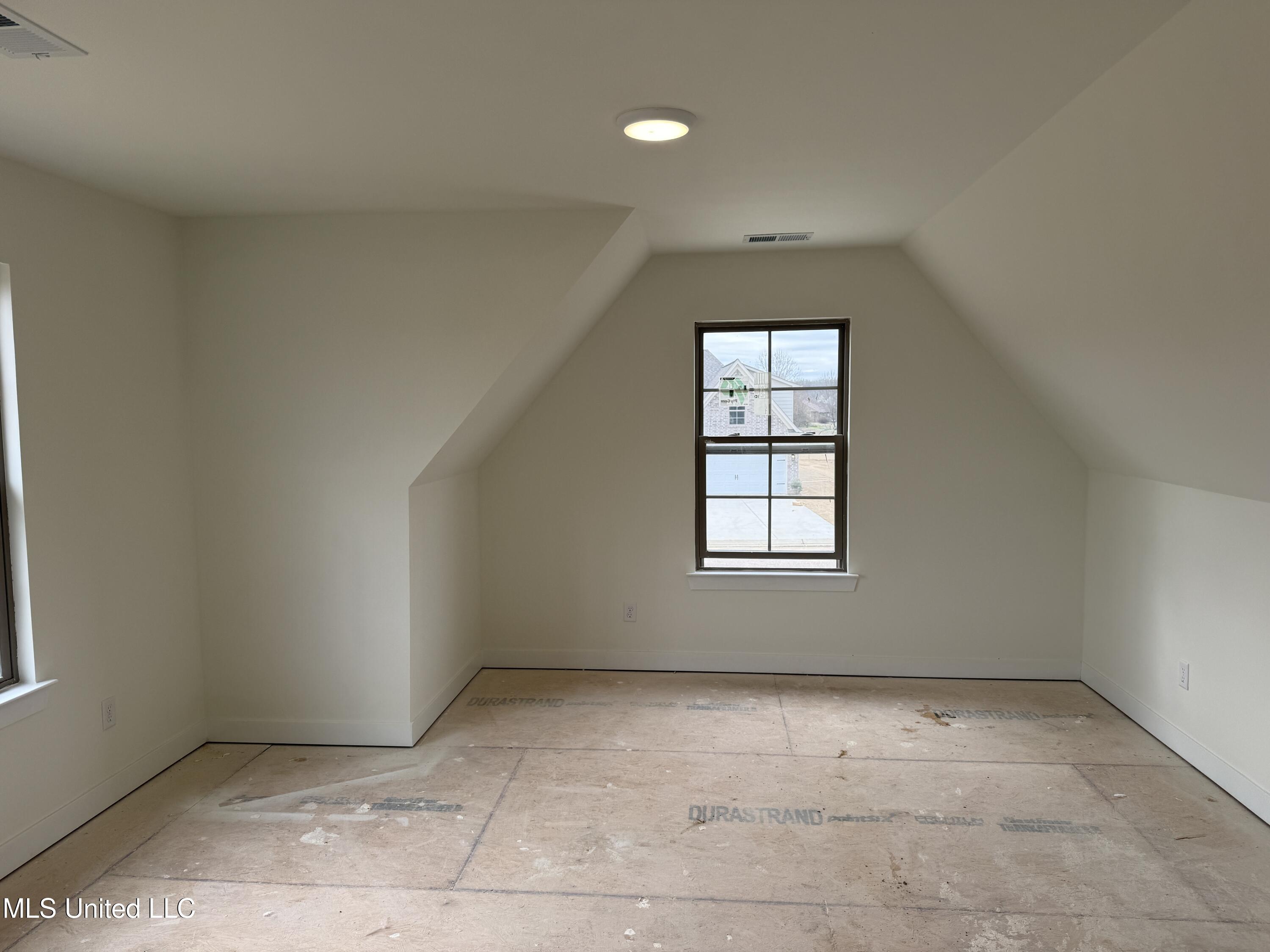 6588 Boxley Pointe Property Photo 15