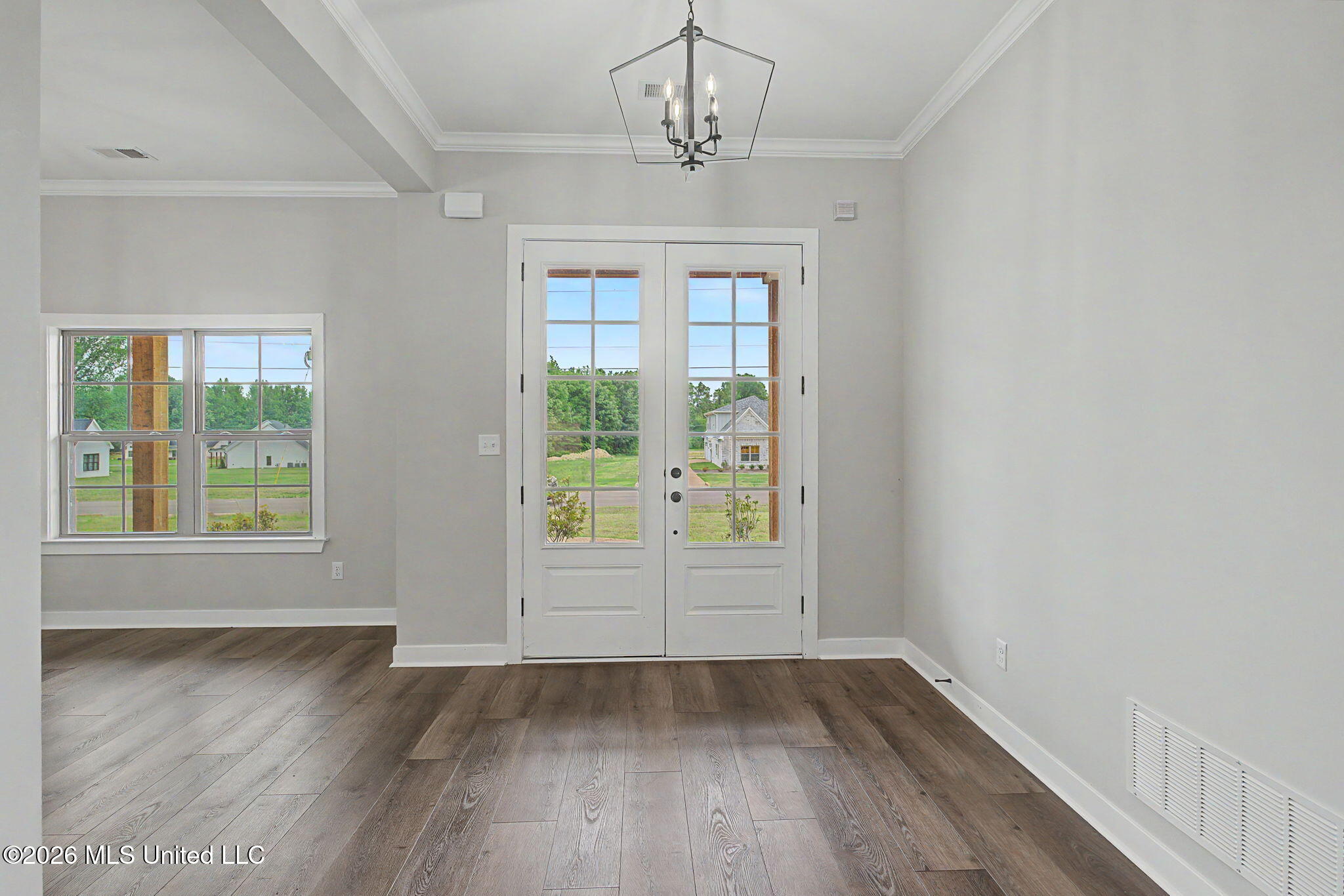 1528 Tributary Drive Property Photo 6