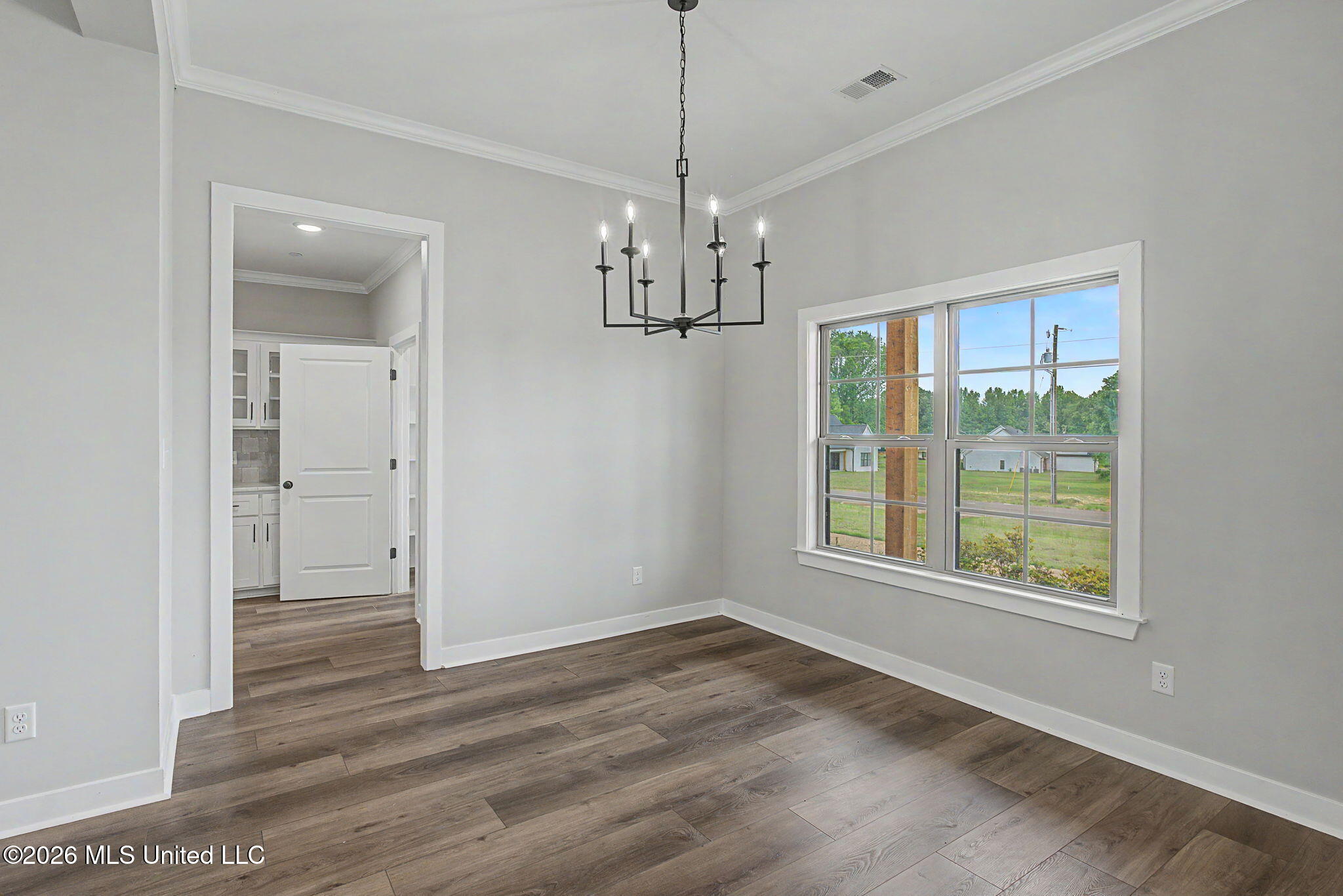 1528 Tributary Drive Property Photo 7