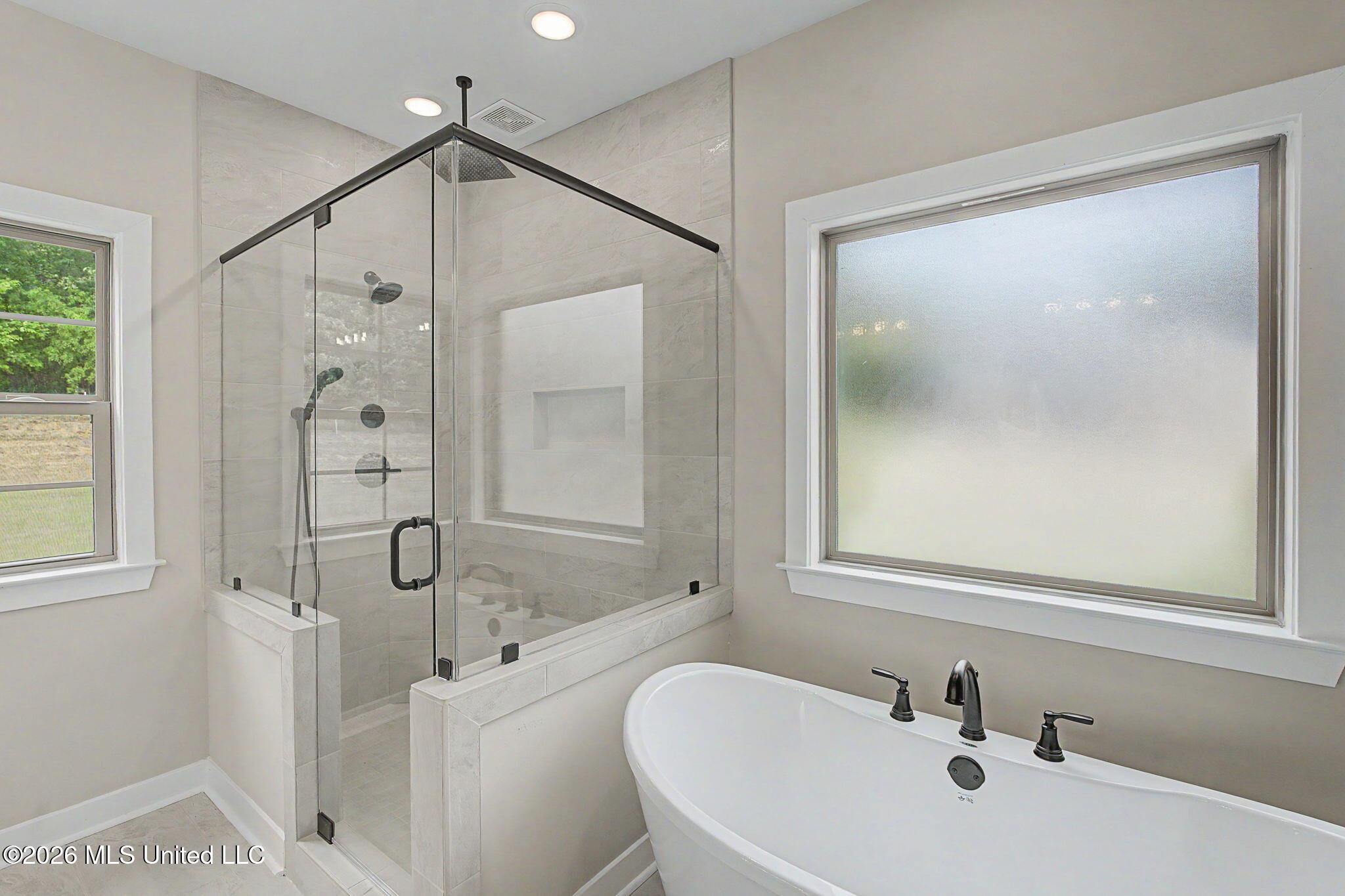 1528 Tributary Drive Property Photo 17