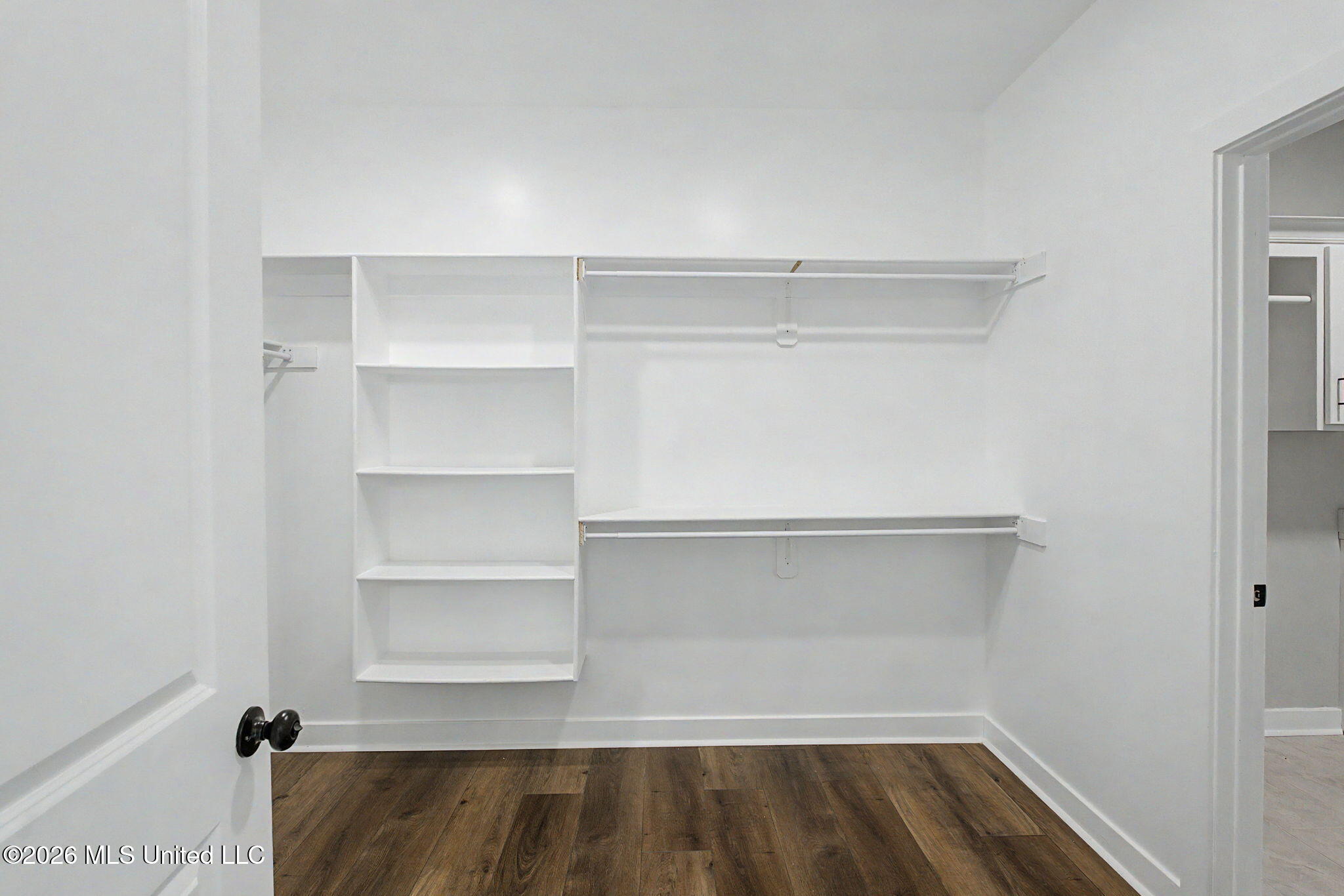 1528 Tributary Drive Property Photo 19
