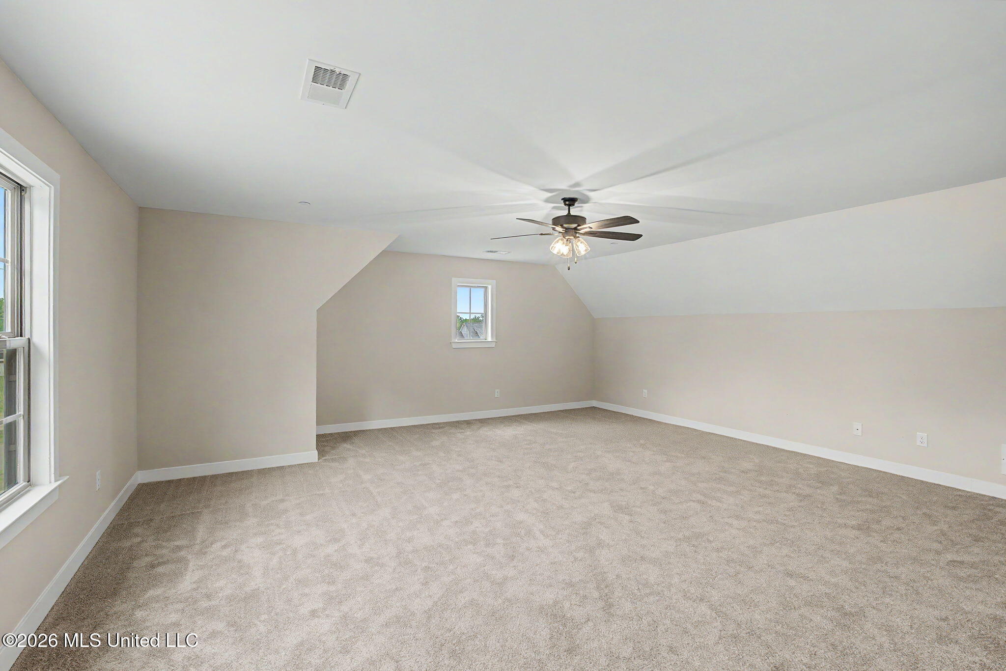 1528 Tributary Drive Property Photo 26
