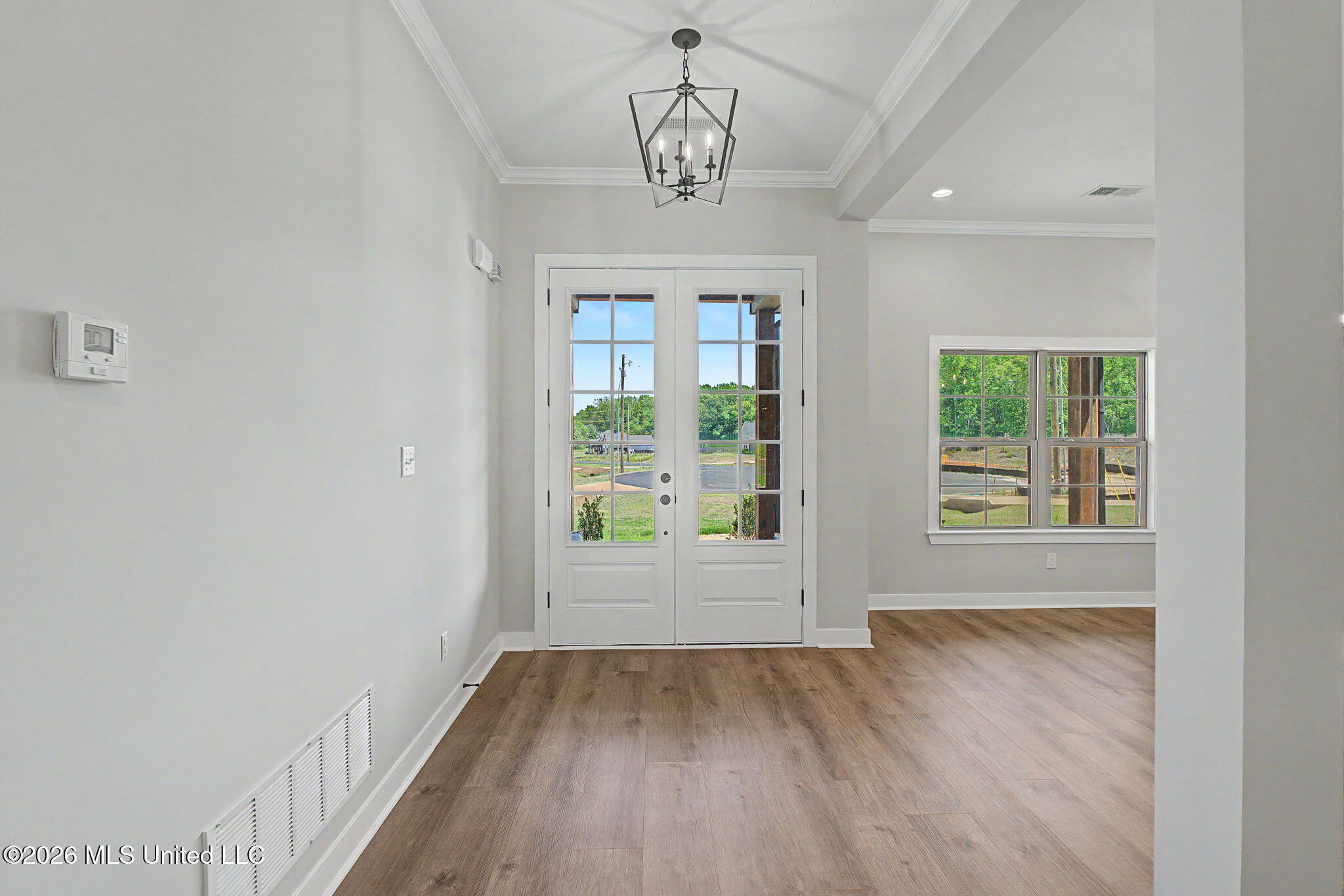 9072 Treadway Creek Property Photo 4