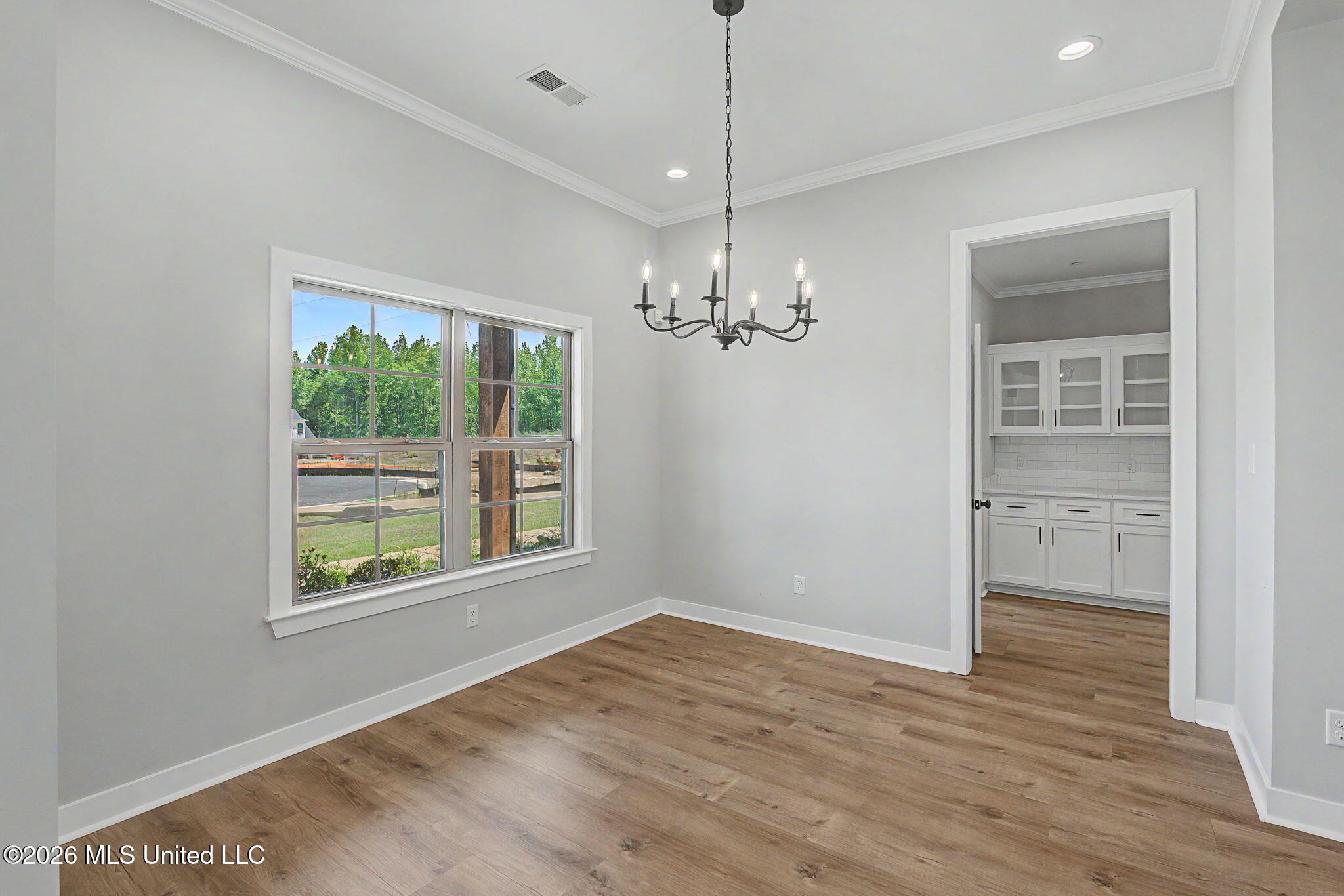 9072 Treadway Creek Property Photo 5