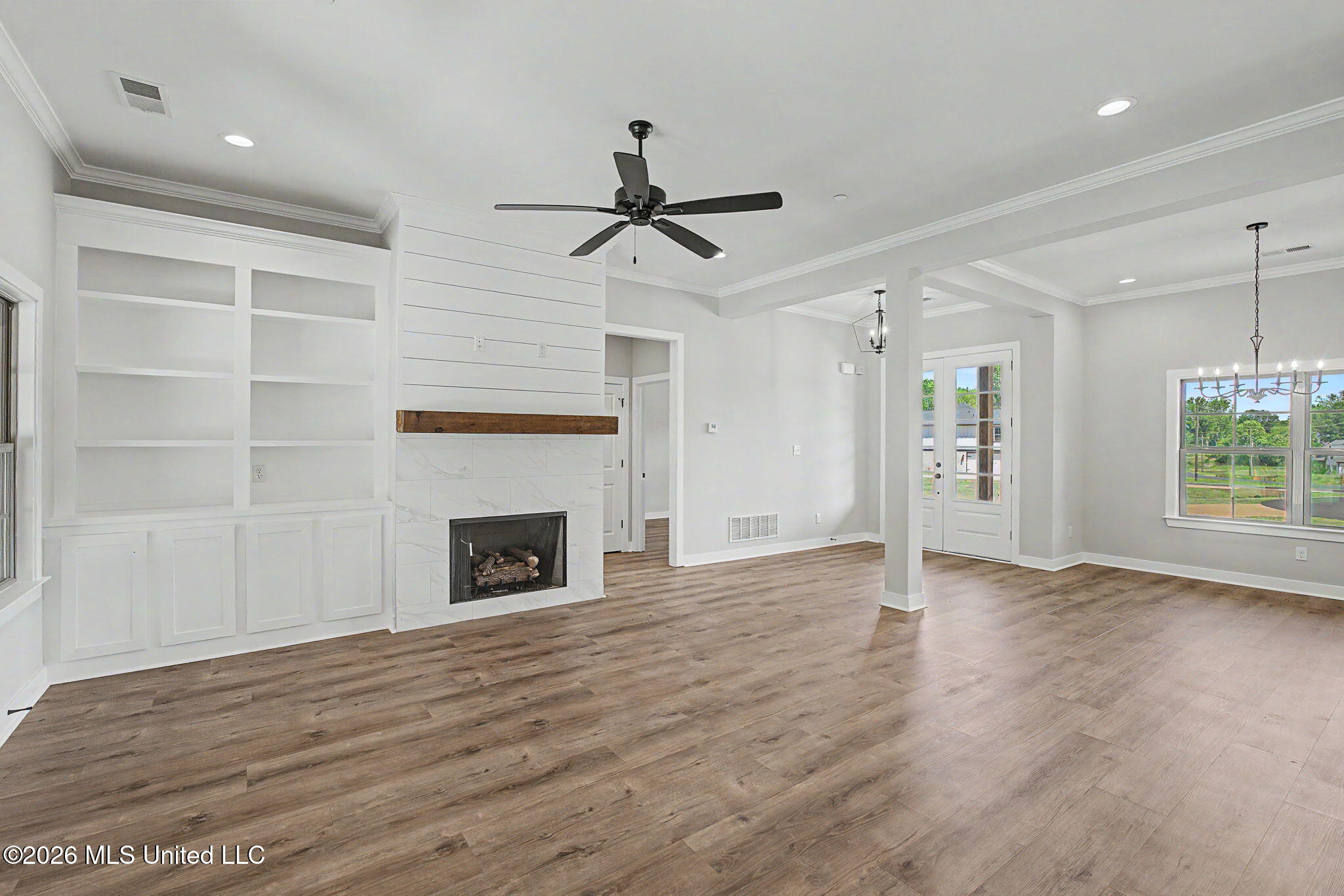 9072 Treadway Creek Property Photo 7