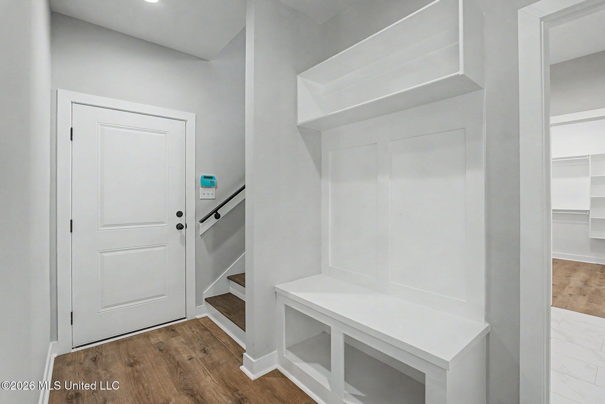 9072 Treadway Creek Property Photo 24